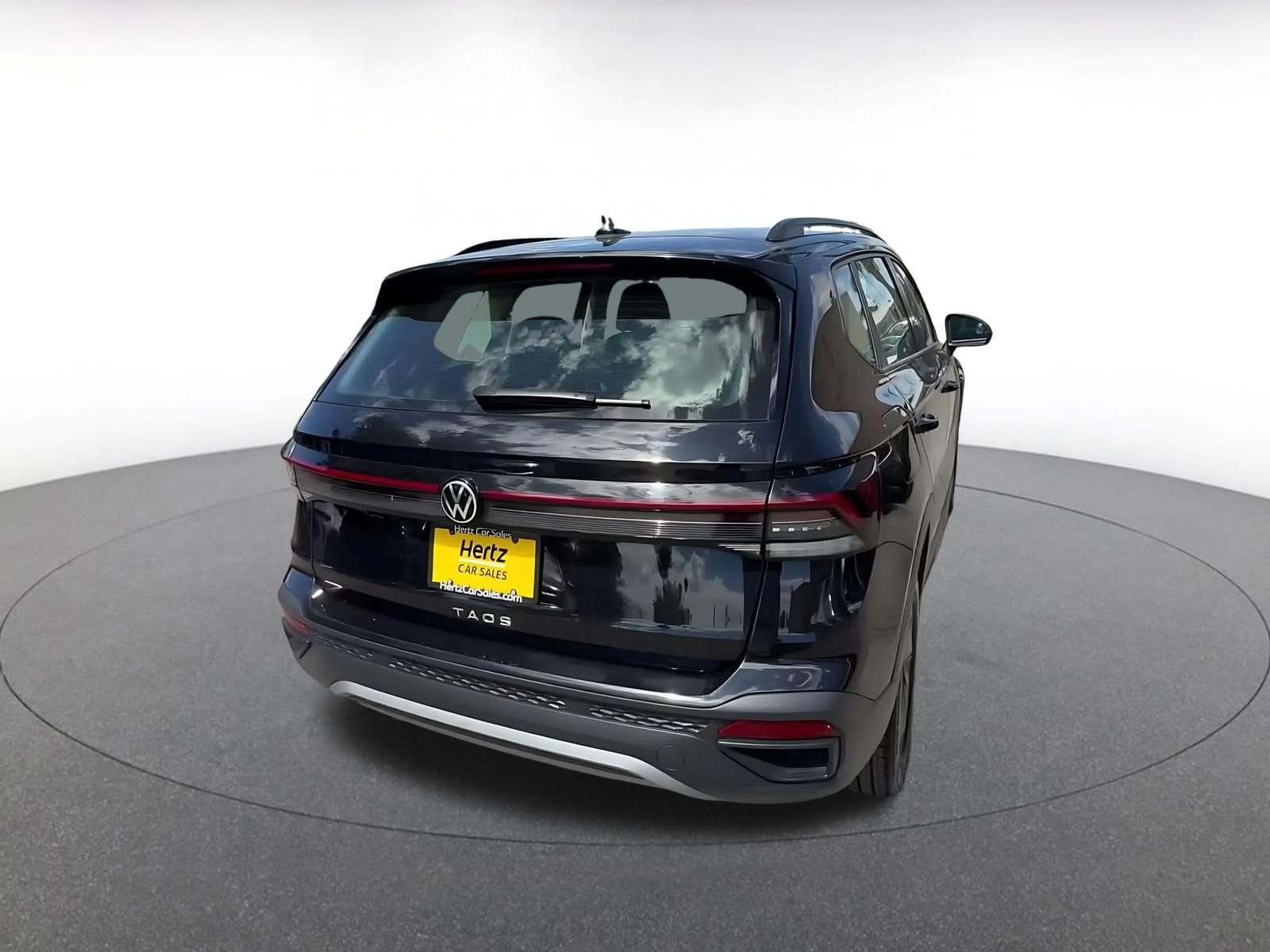 Thumbnail: 2025 Volkswagen Taos - 13