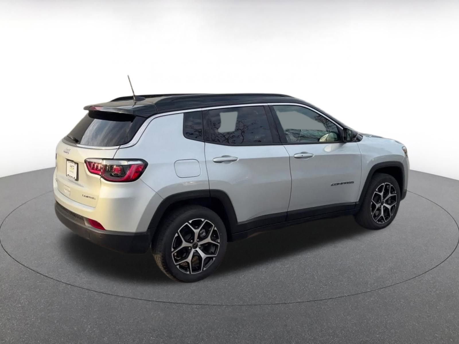 Thumbnail: 2025 Jeep Compass - 15