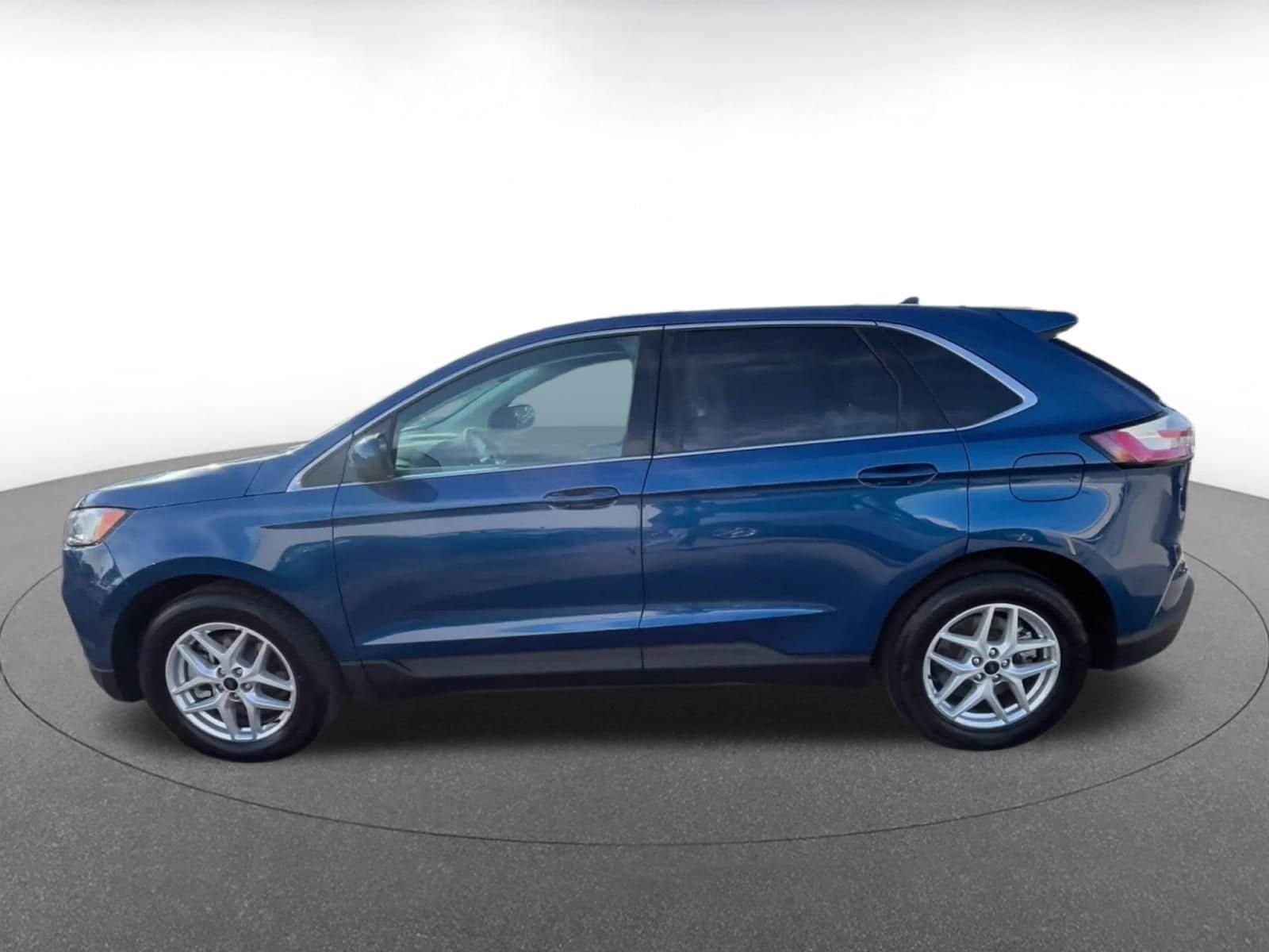 Thumbnail: 2023 Ford Edge - 9