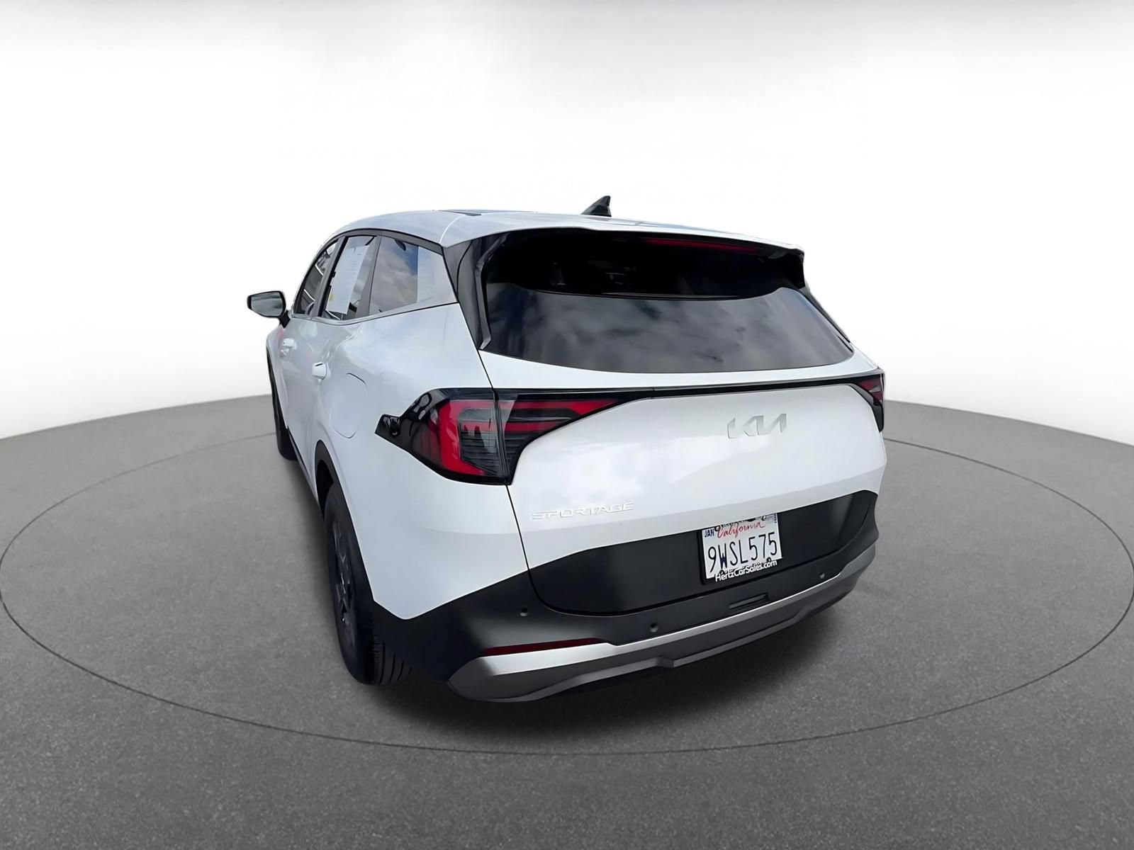 Thumbnail: 2026 Kia Sportage - 10