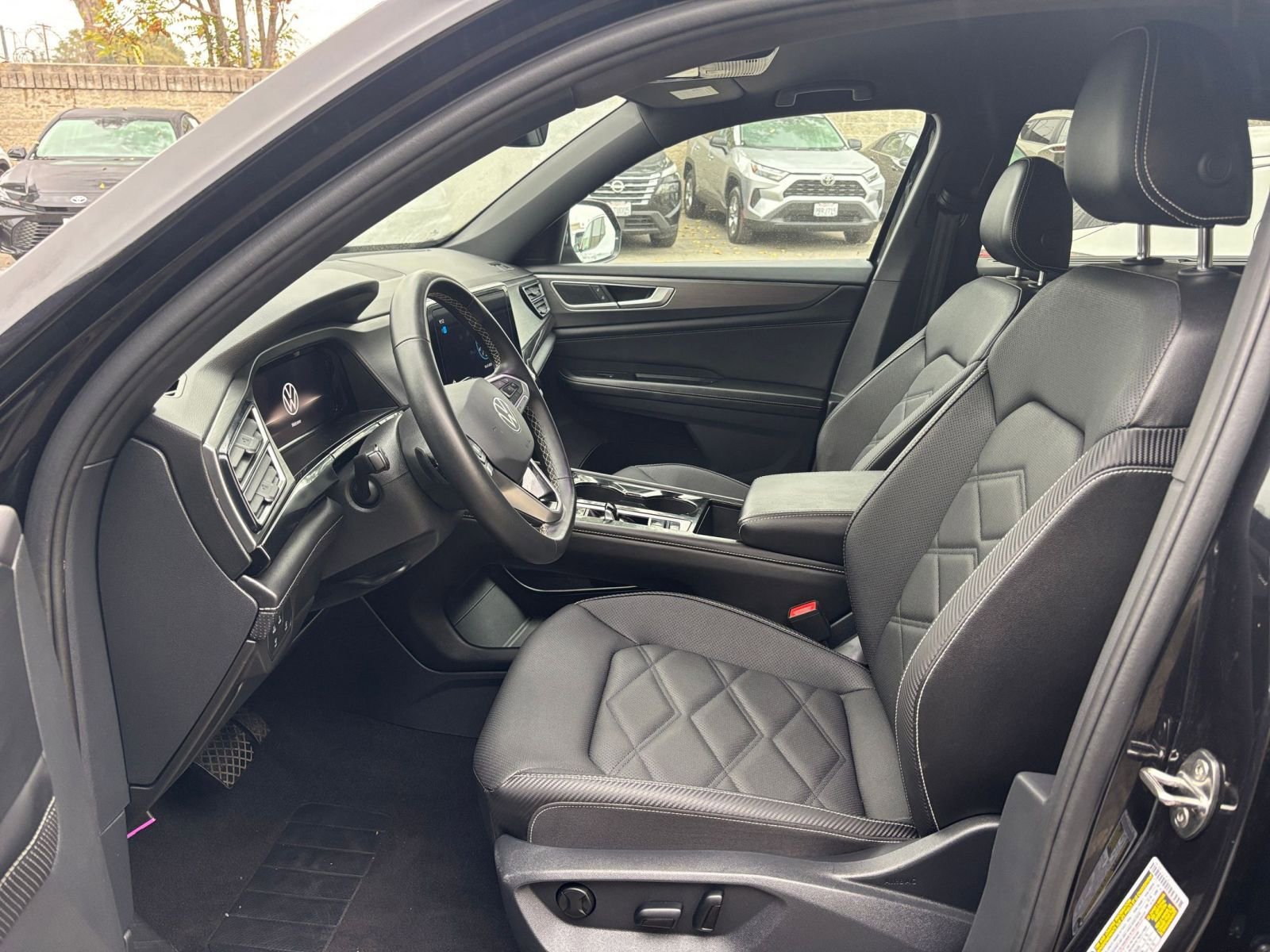 Thumbnail: 2025 Volkswagen Atlas - 27