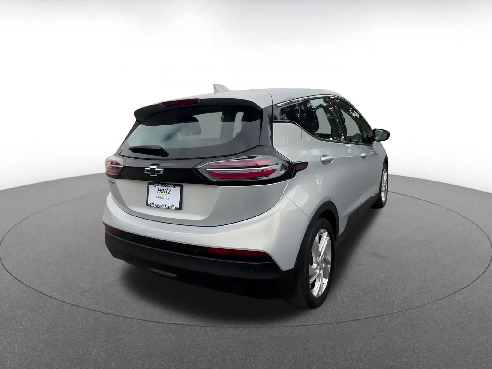 Thumbnail: 2023 Chevrolet Bolt EV - 15