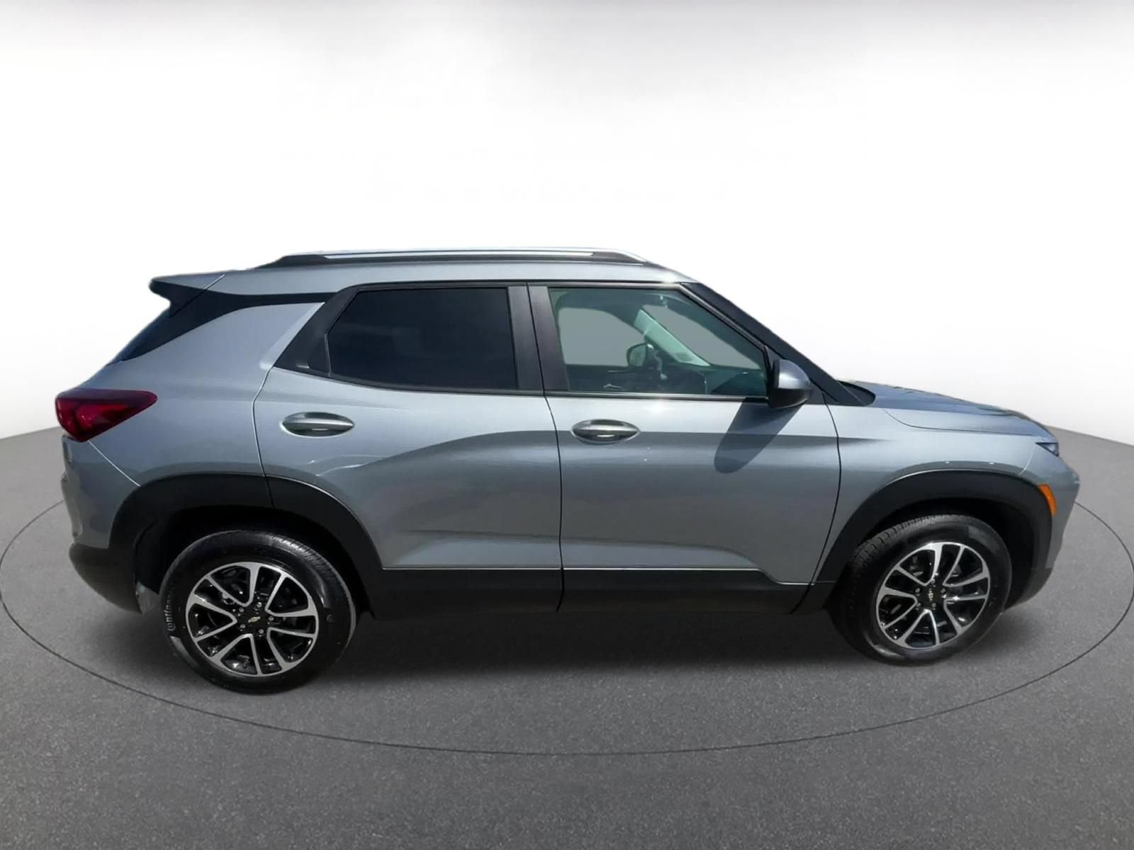 Thumbnail: 2025 Chevrolet TrailBlazer - 16