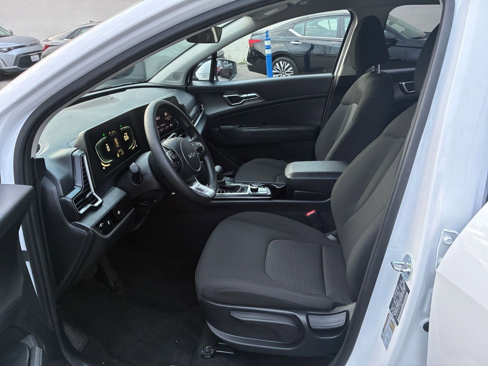 Thumbnail: 2025 Kia Sportage - 25