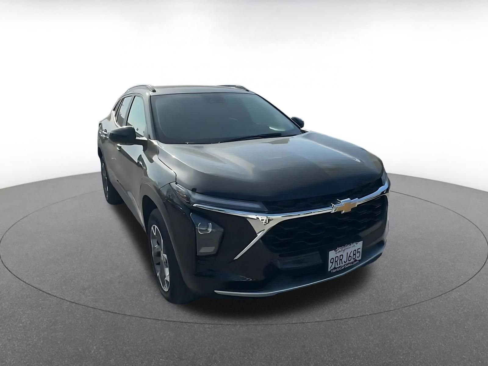 Thumbnail: 2025 Chevrolet Trax - 3