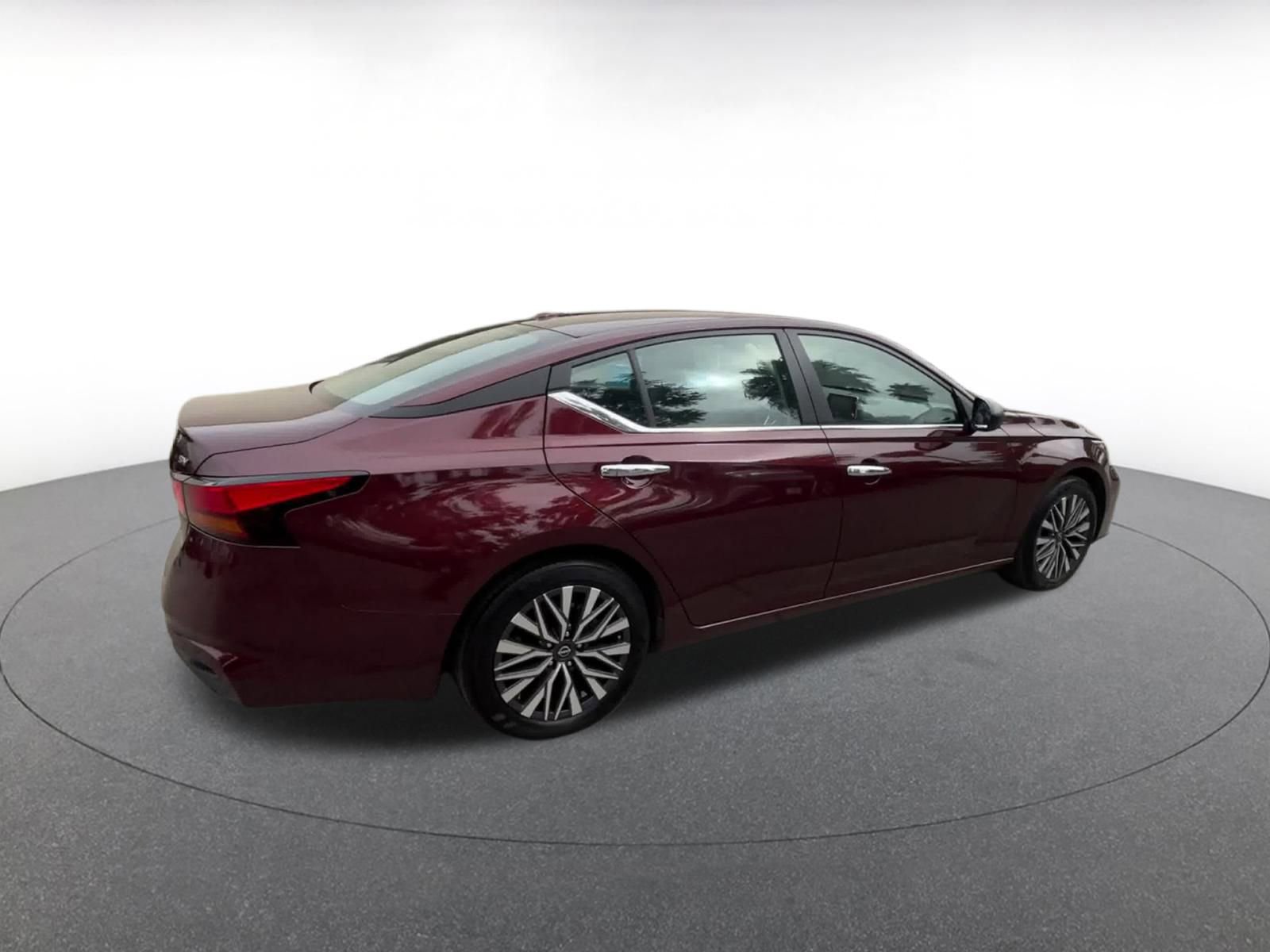 Thumbnail: 2024 Nissan Altima - 15