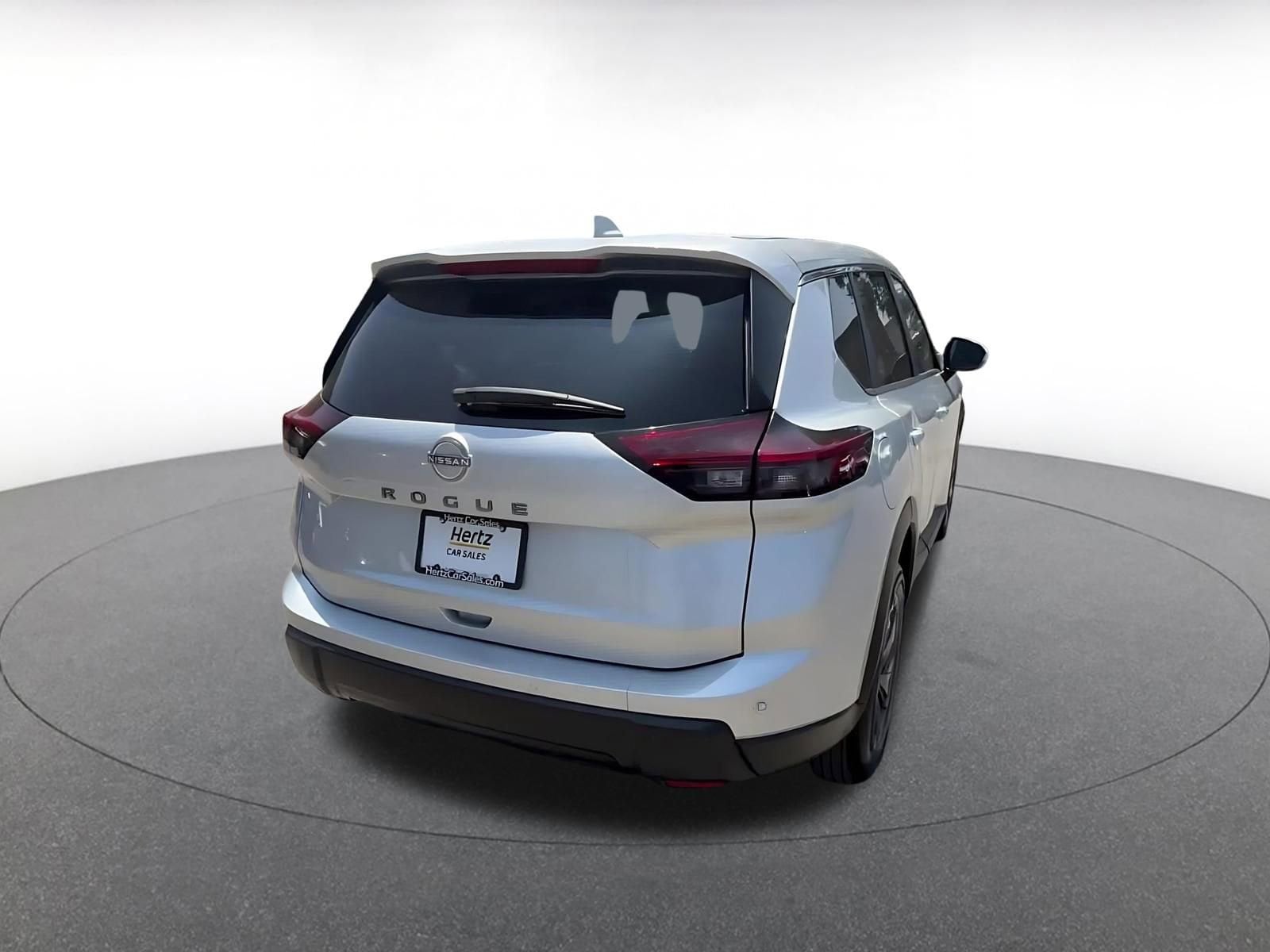 Thumbnail: 2025 Nissan Rogue - 15