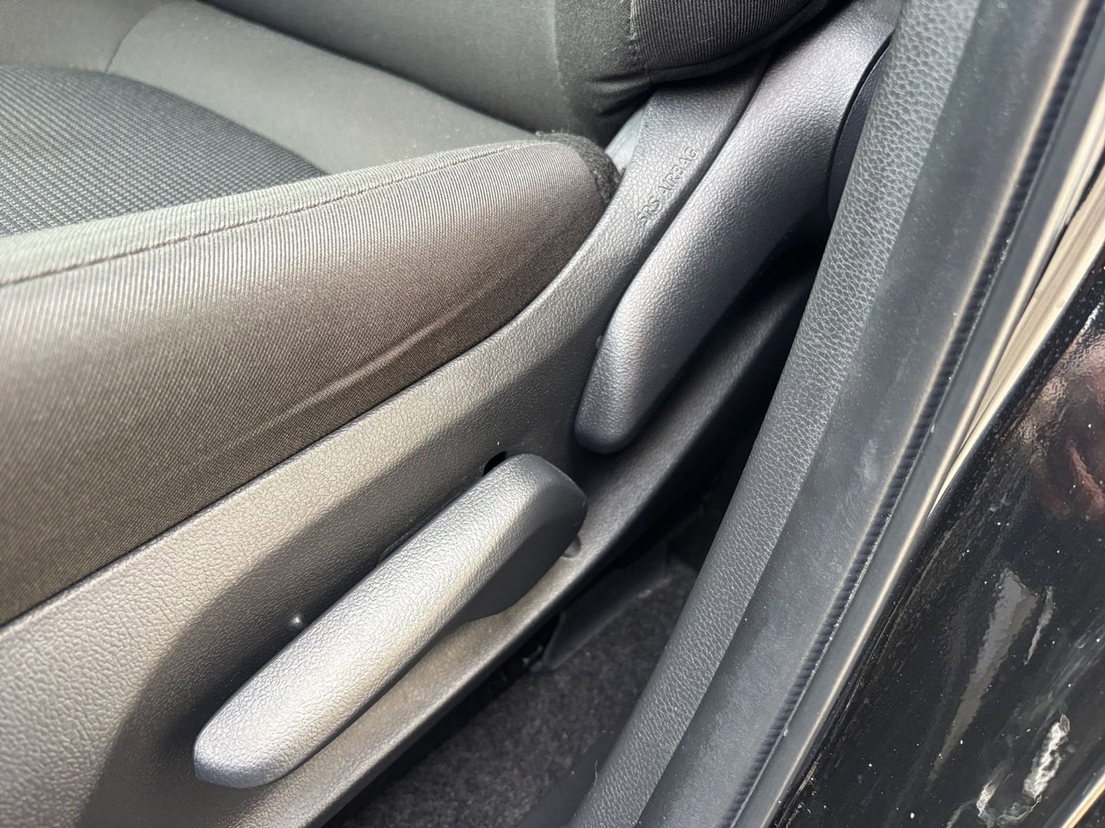 Thumbnail: 2025 Toyota RAV4 - 23