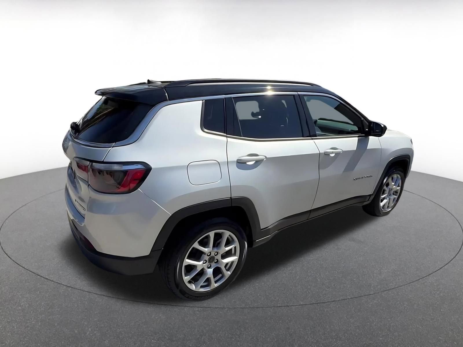 Thumbnail: 2025 Jeep Compass - 14