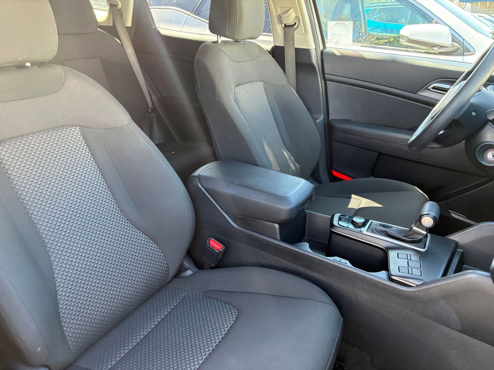 Thumbnail: 2025 Kia Sportage - 35