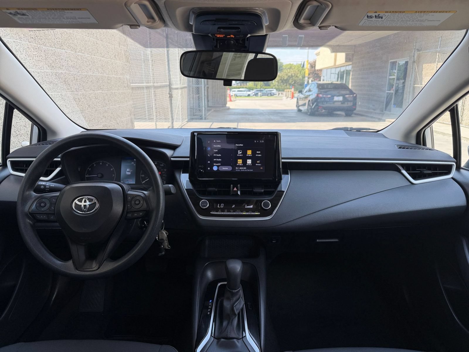 Thumbnail: 2025 Toyota Corolla - 31