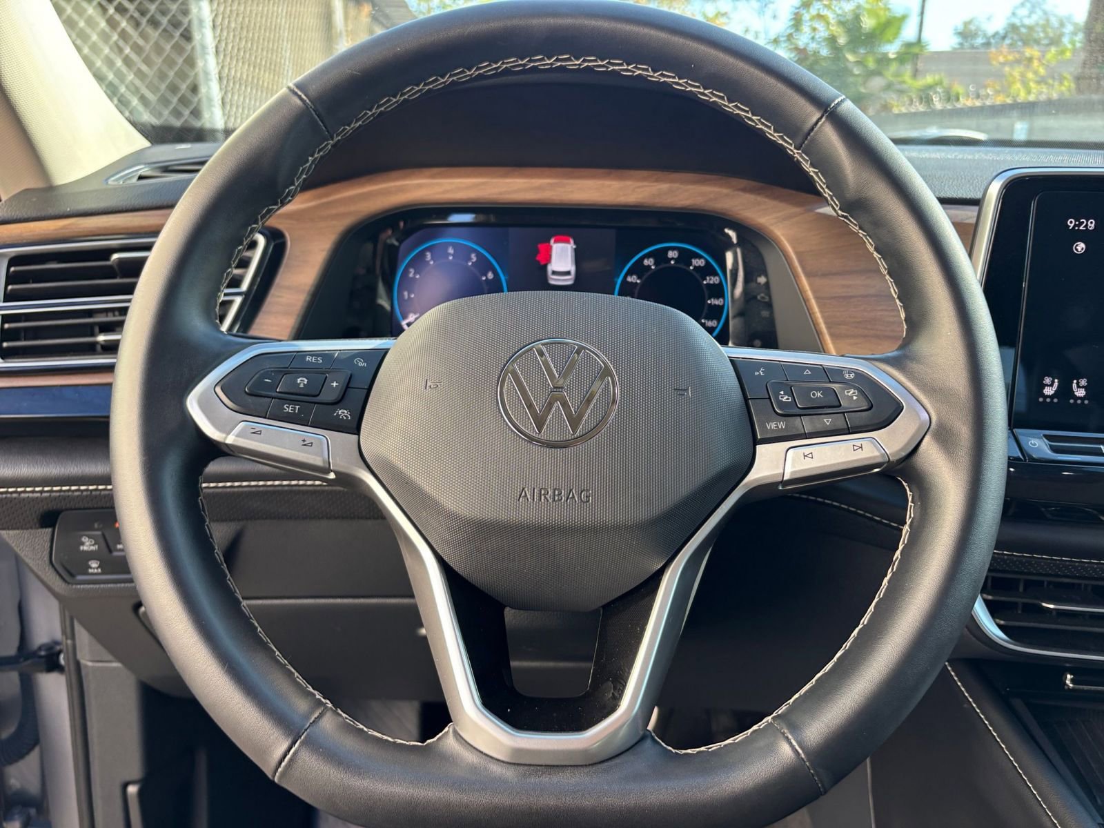 Thumbnail: 2025 Volkswagen Atlas - 29