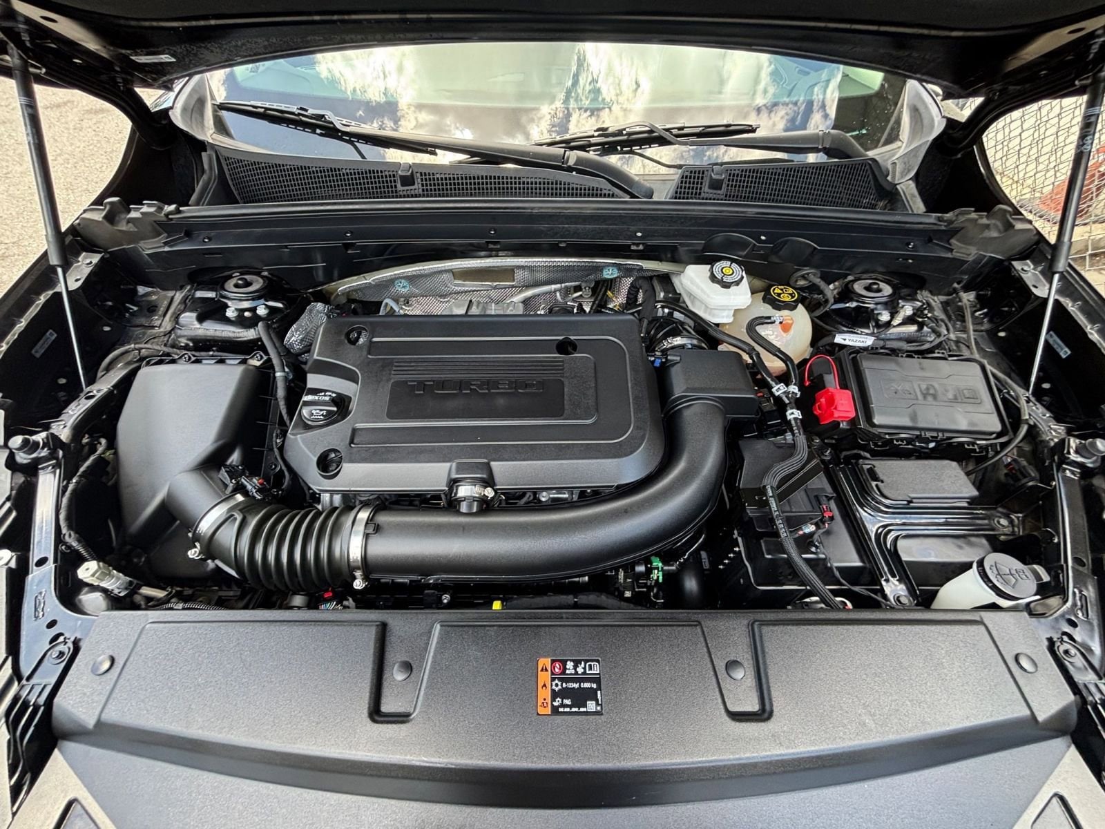 2023 Buick Envision Essence 32