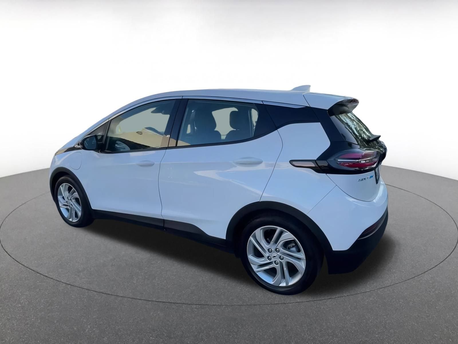Thumbnail: 2023 Chevrolet Bolt EV - 10