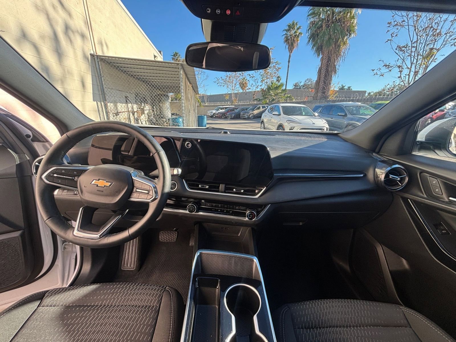 Thumbnail: 2025 Chevrolet Equinox - 33