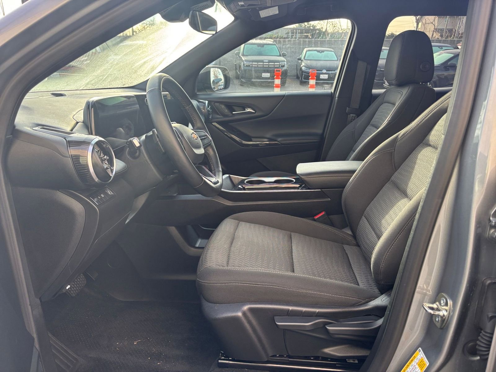 Thumbnail: 2025 Chevrolet Equinox - 27