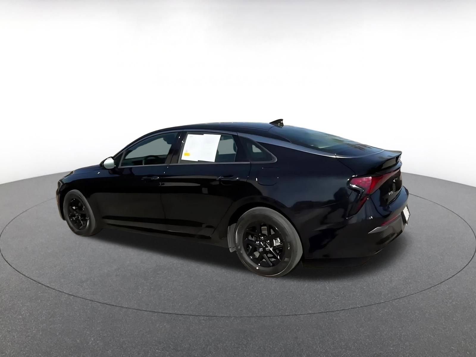 Thumbnail: 2025 Kia K5 - 10