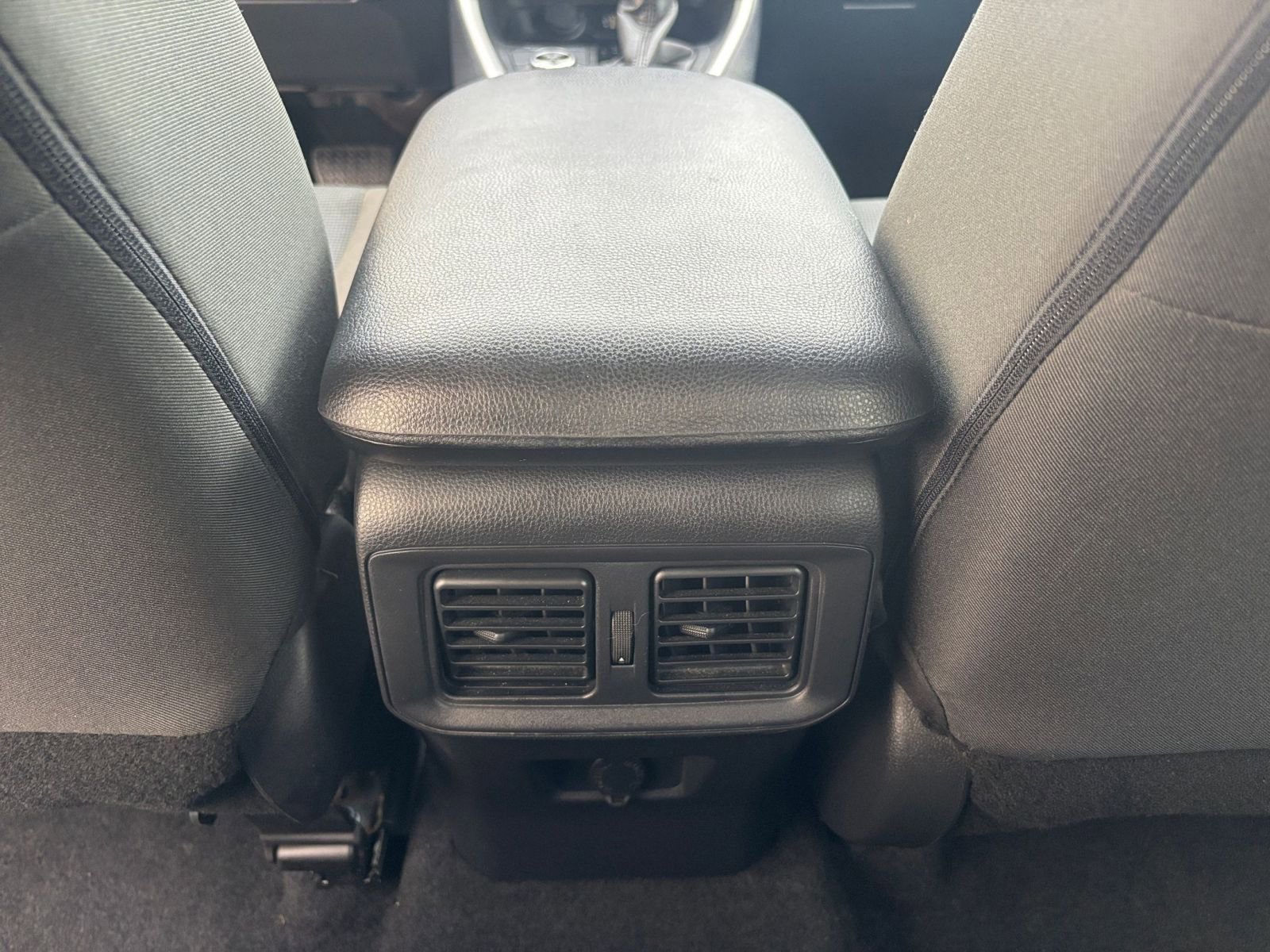 Thumbnail: 2025 Toyota RAV4 - 24