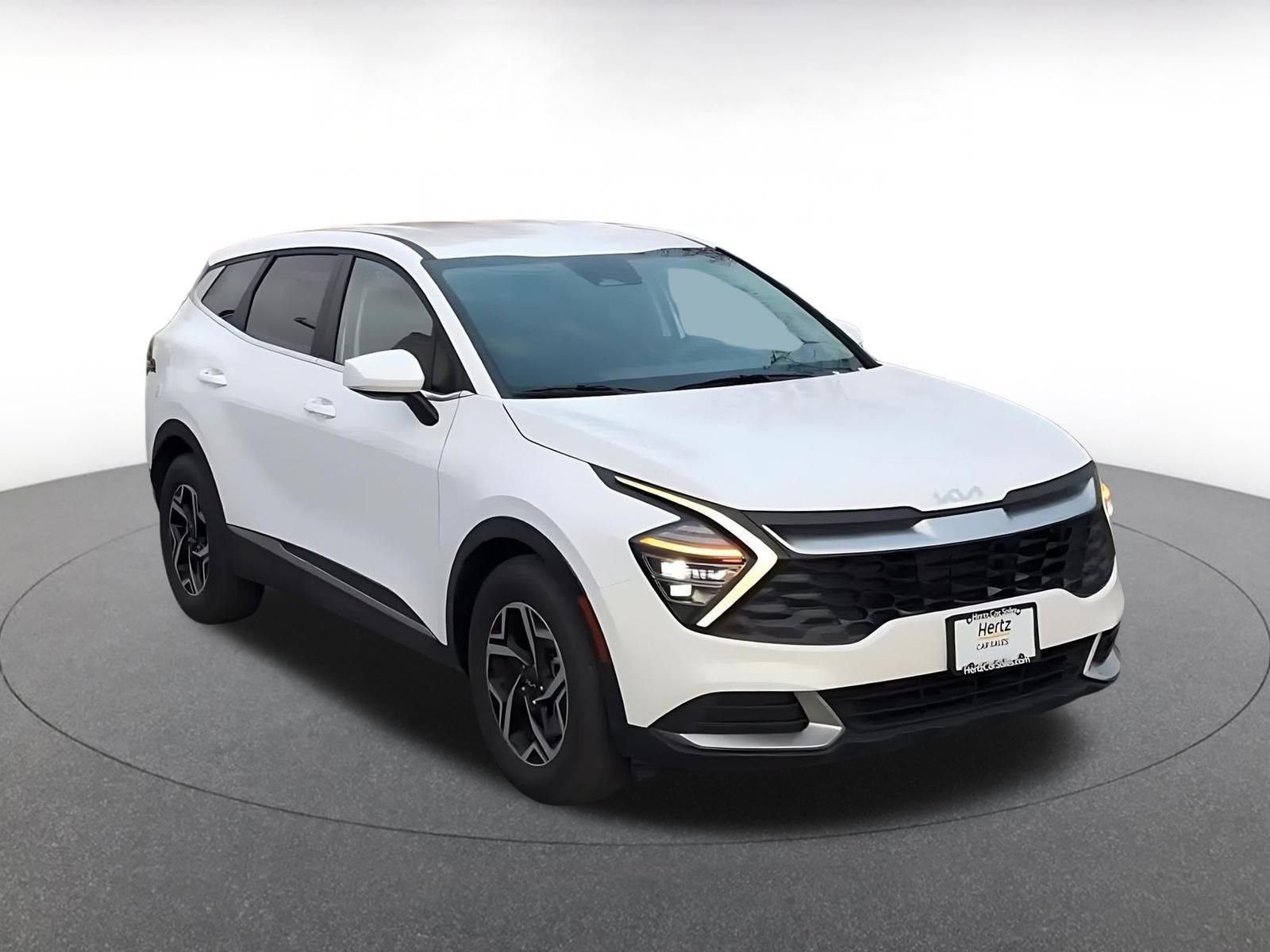 Thumbnail: 2025 Kia Sportage - 3