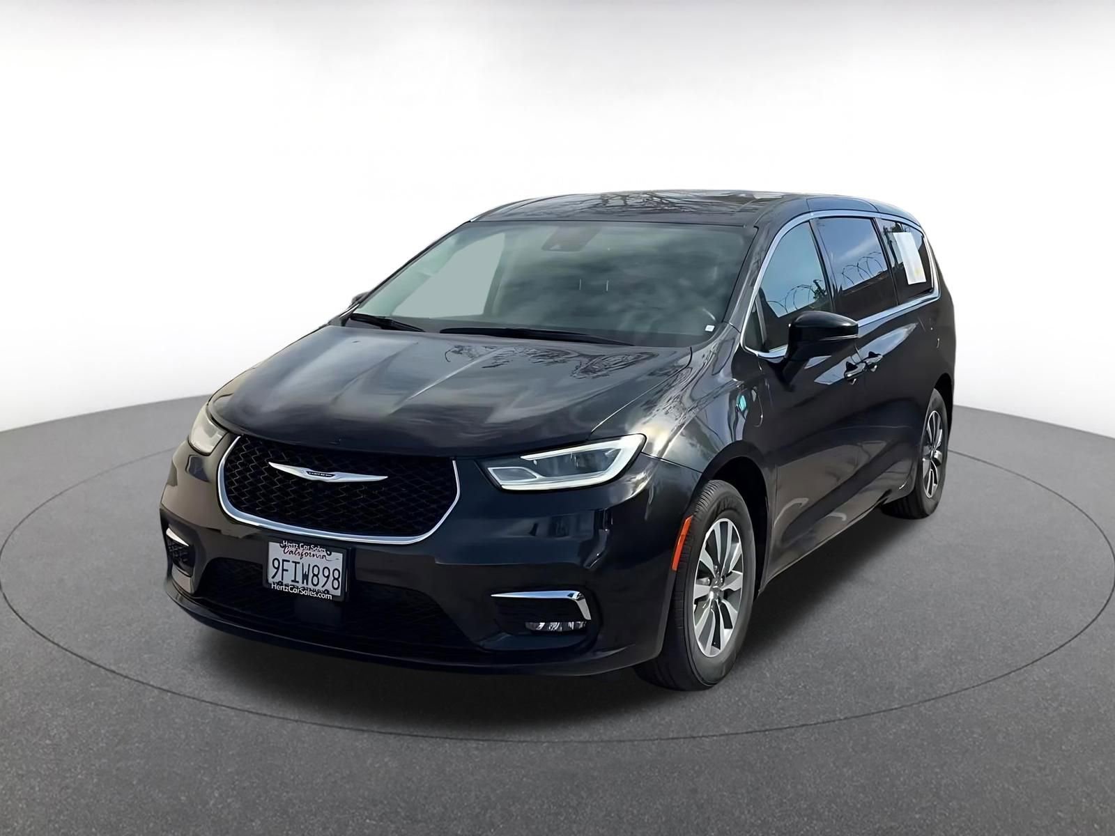 Thumbnail: 2023 Chrysler Pacifica - 7