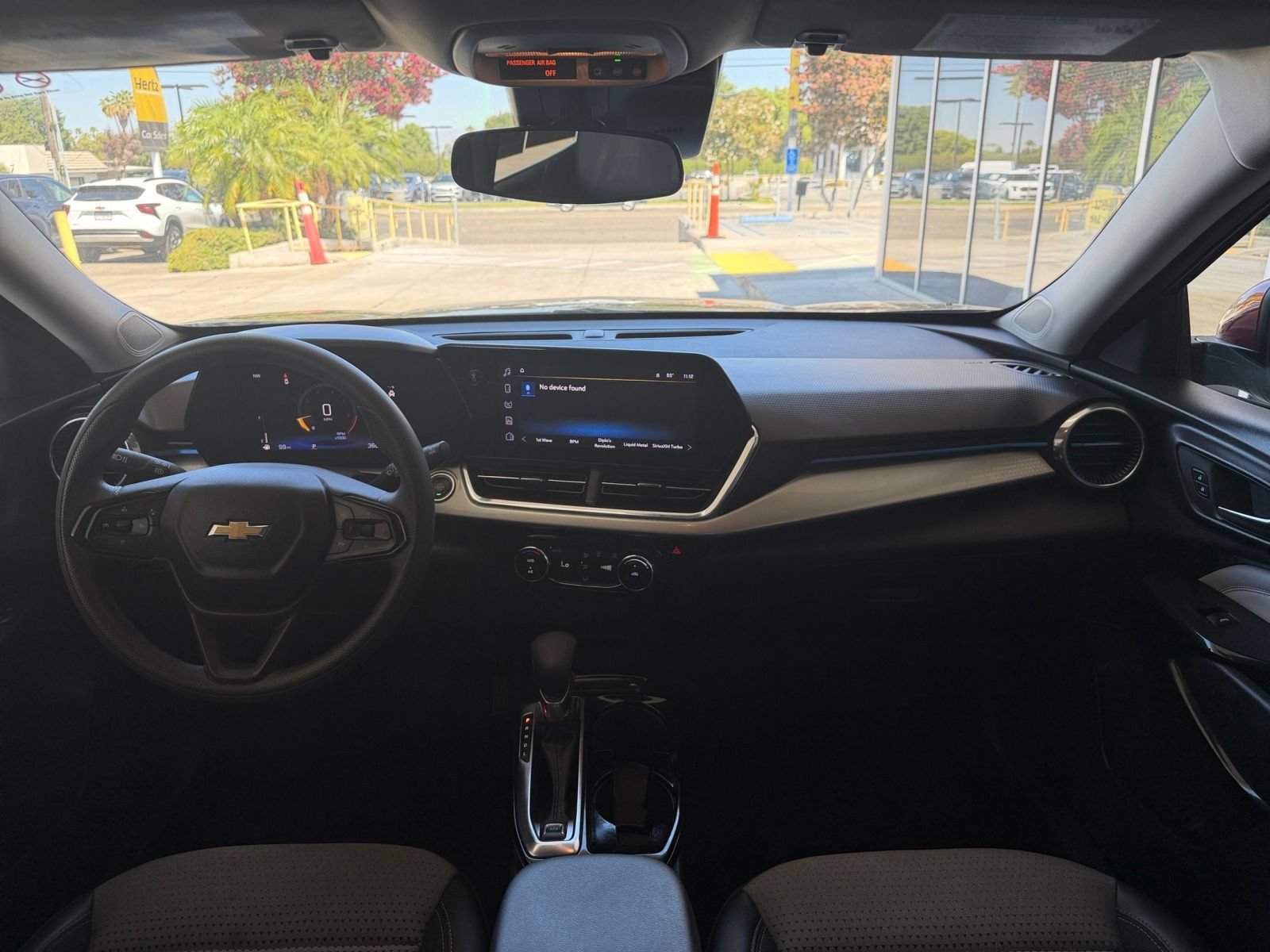 Thumbnail: 2025 Chevrolet Trax - 32