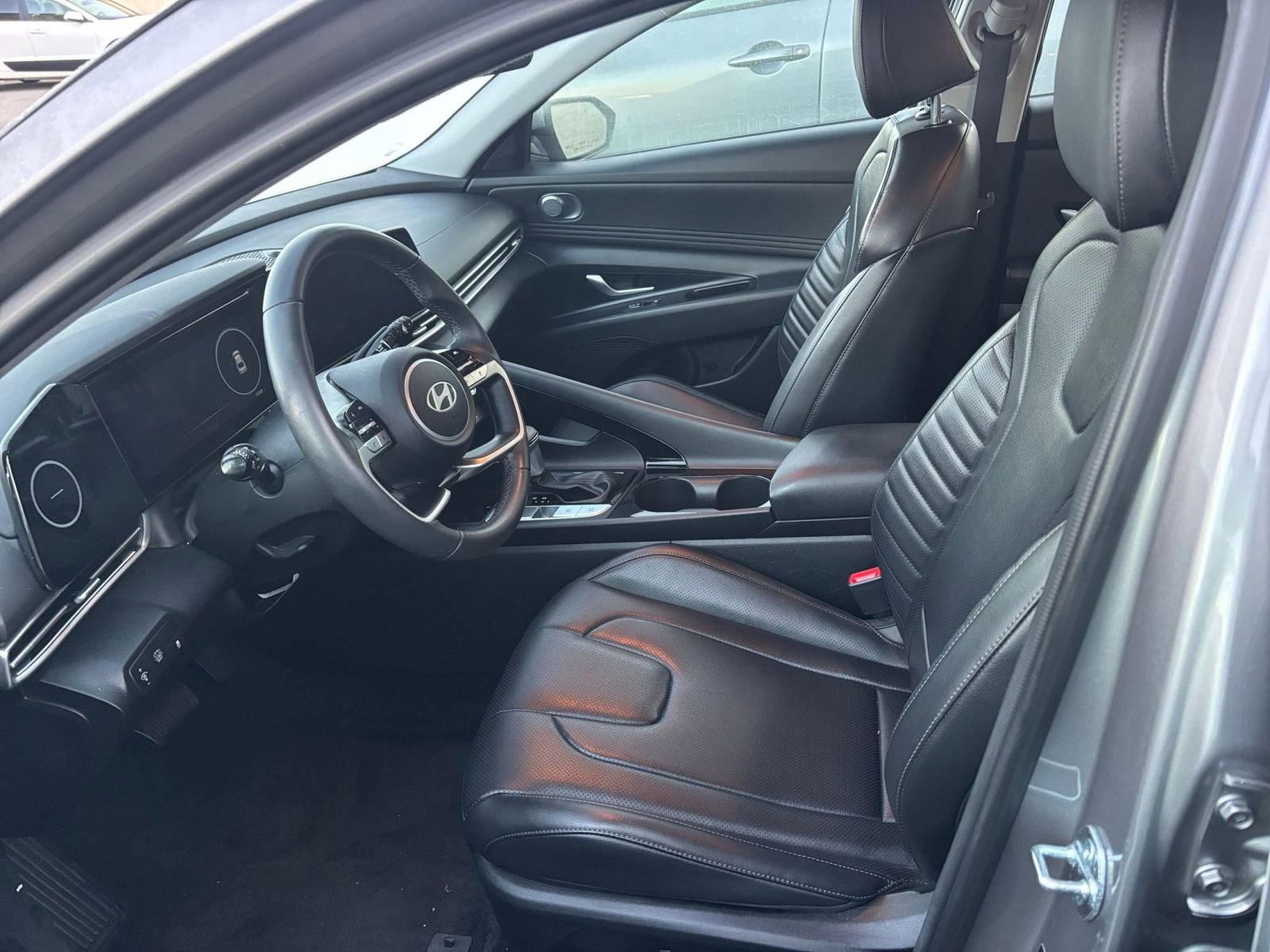 Thumbnail: 2025 Hyundai Elantra - 27