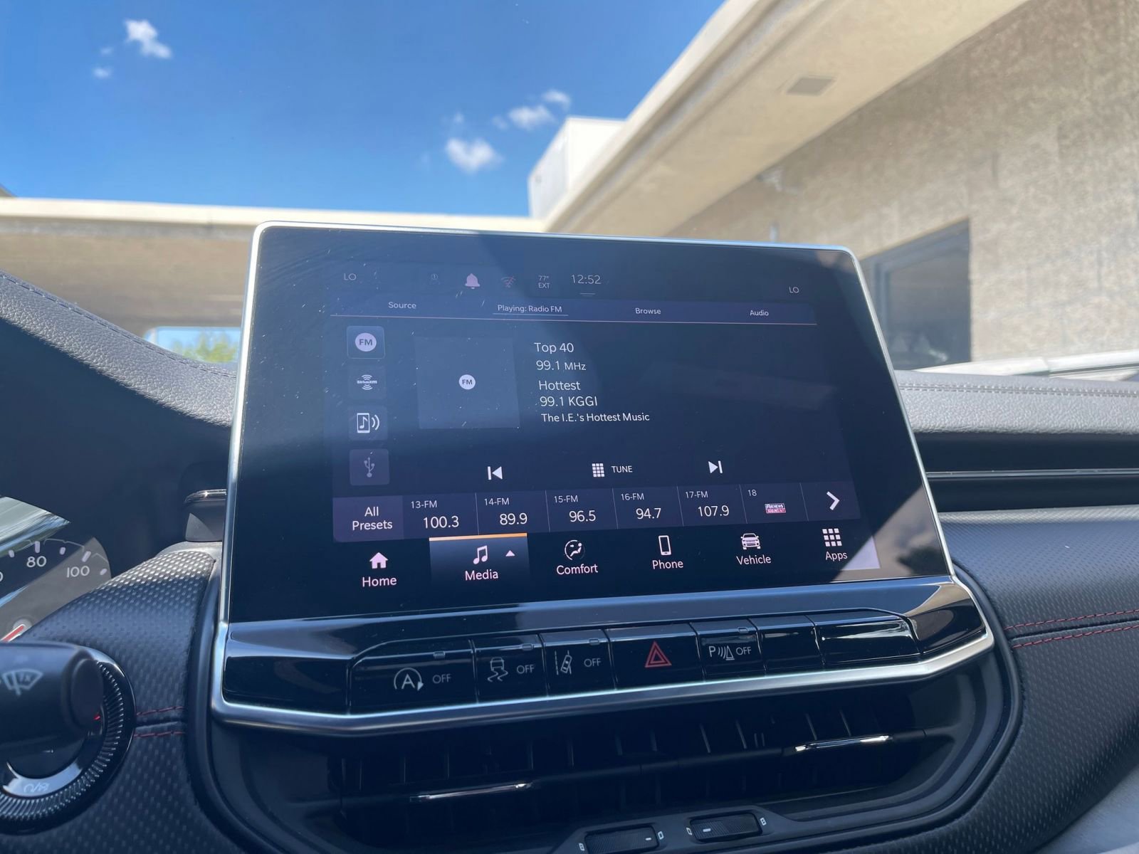 Thumbnail: 2025 Jeep Compass - 20