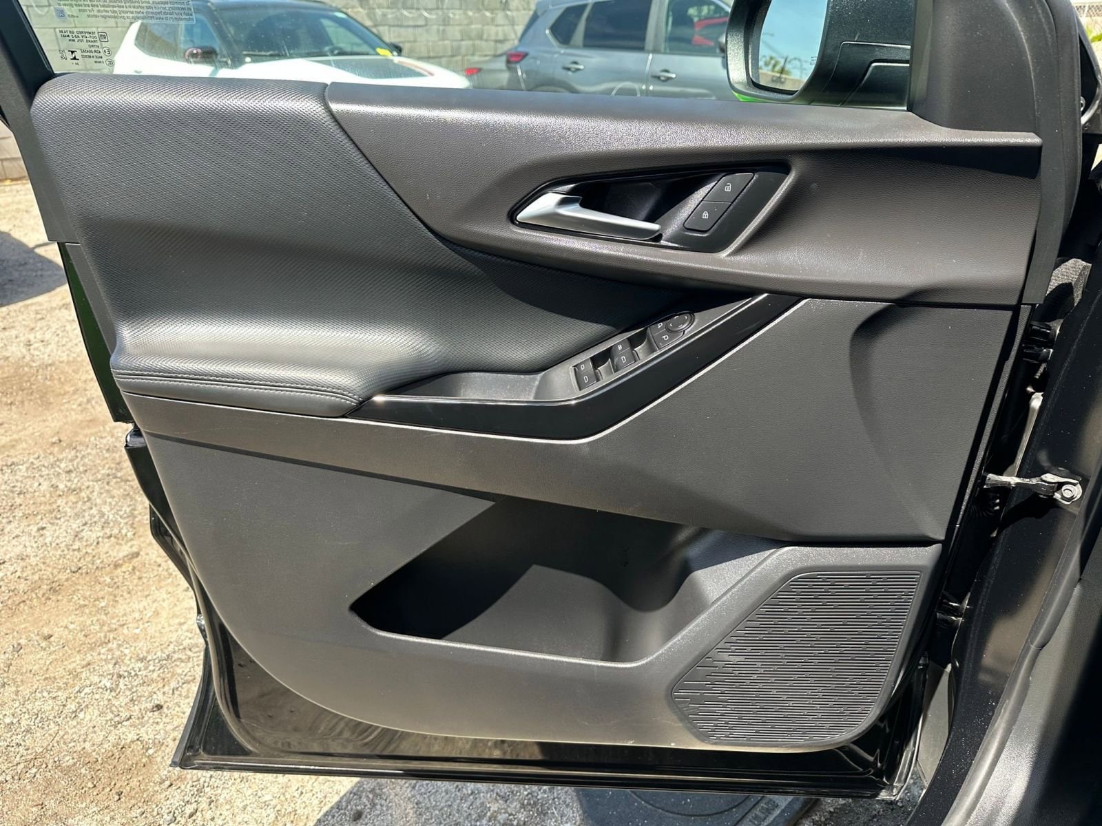 Thumbnail: 2025 Chevrolet Equinox - 18