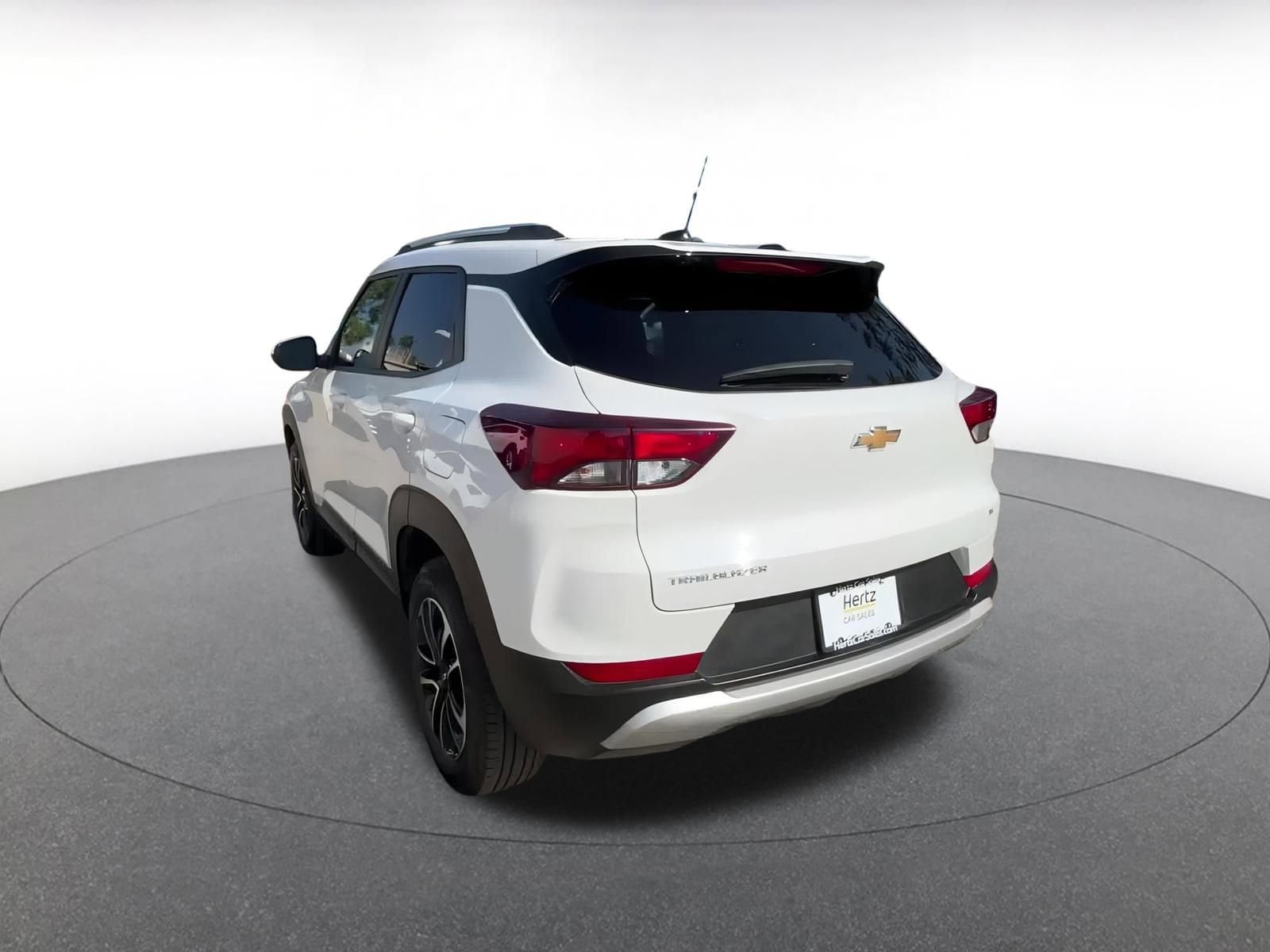 Thumbnail: 2025 Chevrolet TrailBlazer - 11