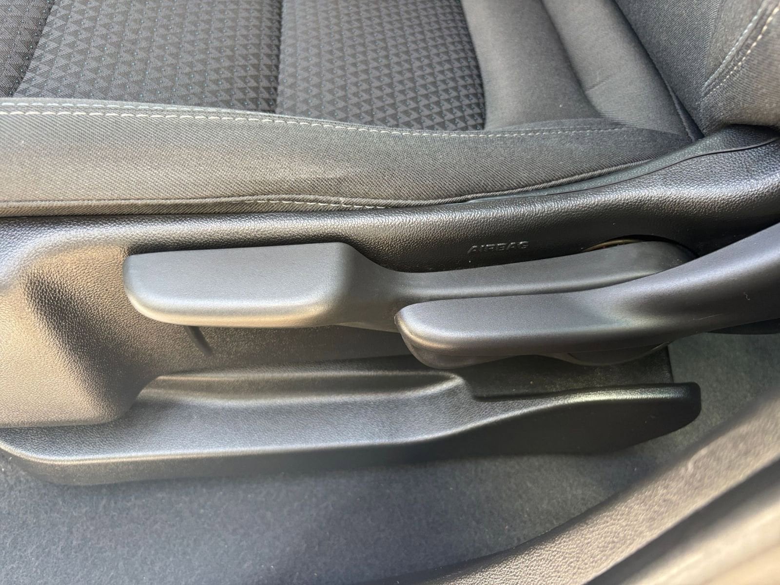 Thumbnail: 2023 Chevrolet Bolt EV - 28