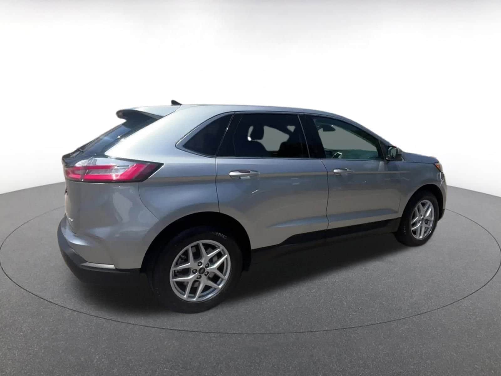 Thumbnail: 2024 Ford Edge - 15