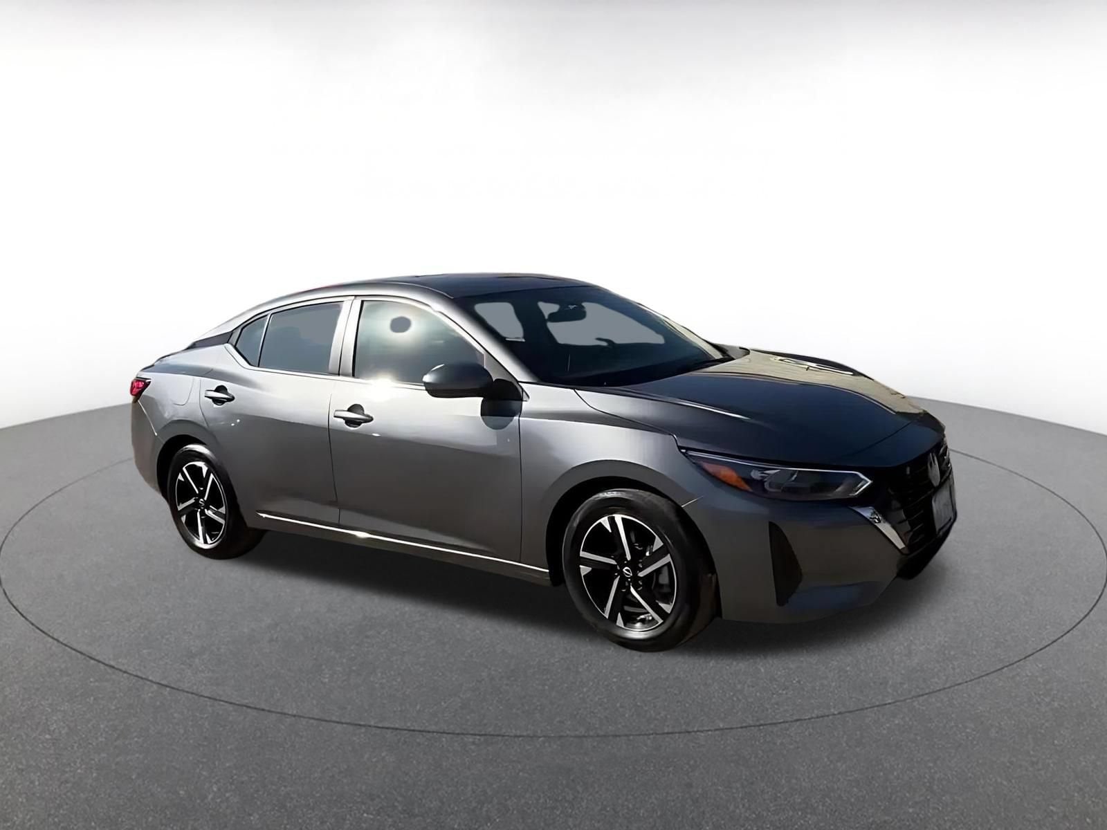 Thumbnail: 2025 Nissan Sentra - 2