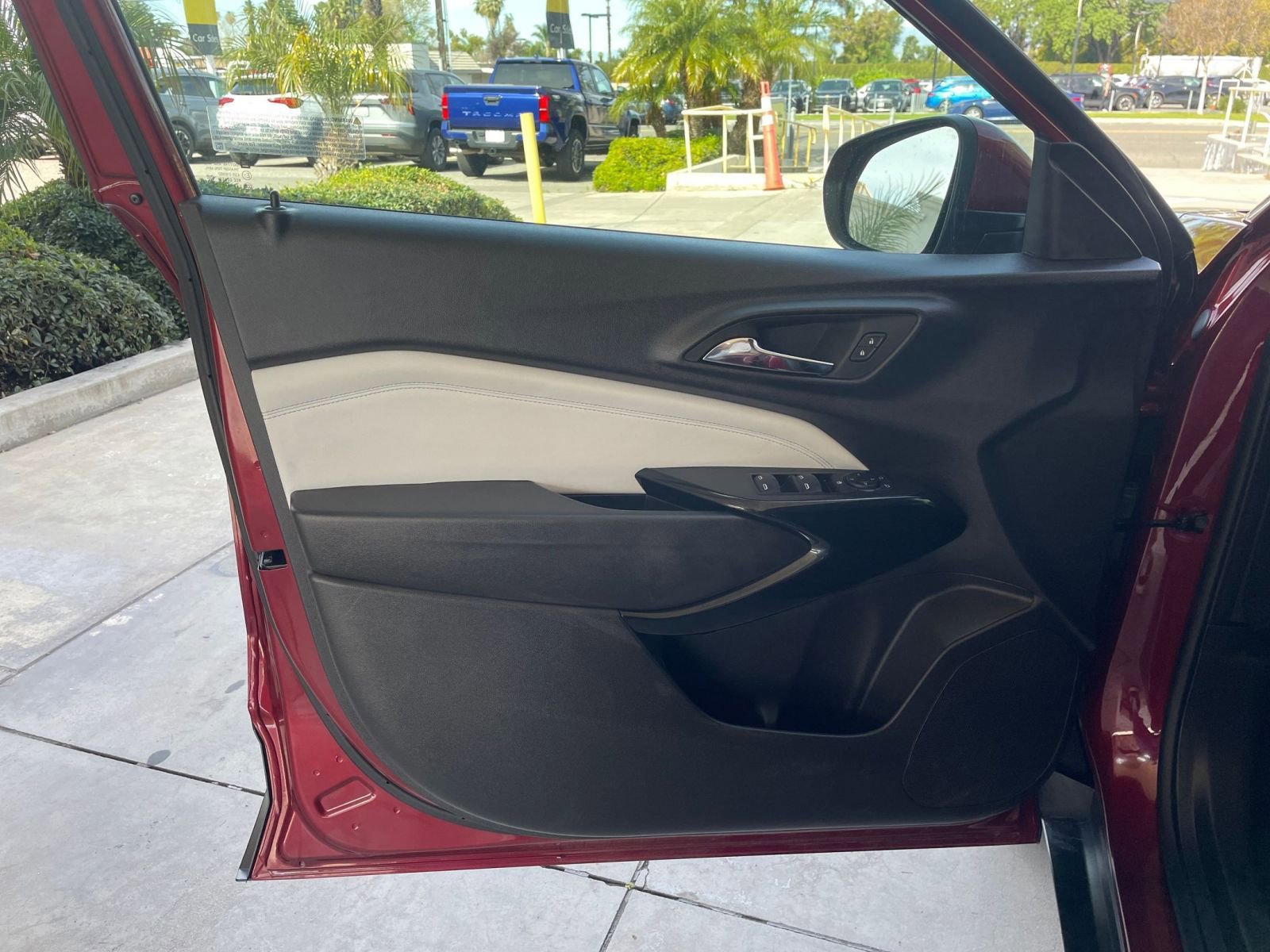 Thumbnail: 2025 Chevrolet Trax - 18