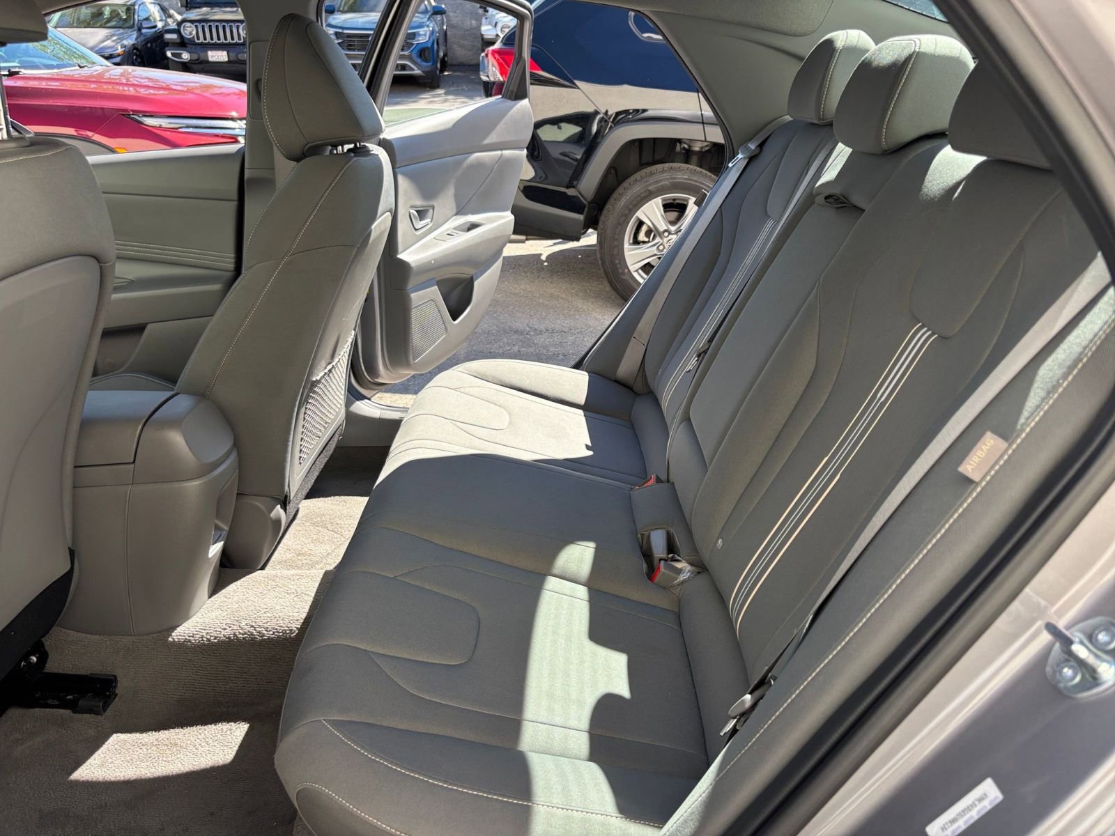 Thumbnail: 2025 Hyundai Elantra - 25