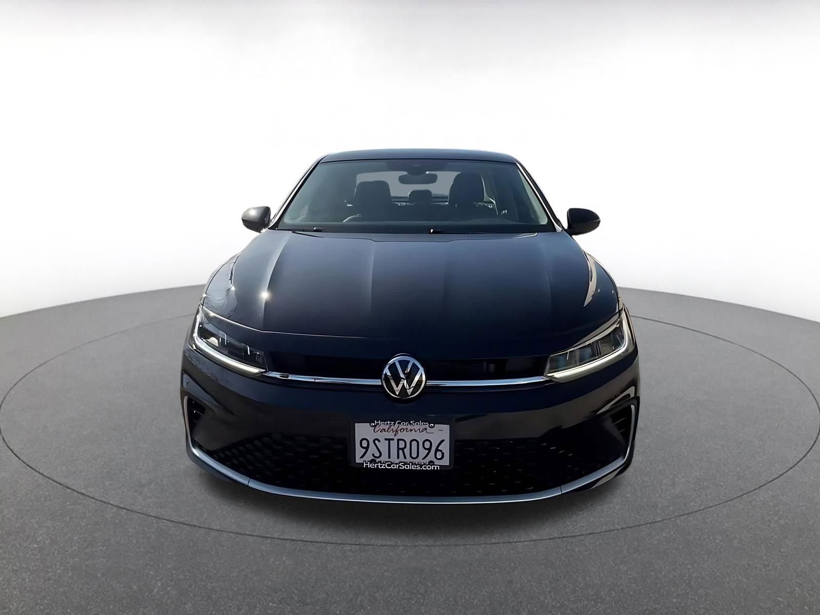 Thumbnail: 2025 Volkswagen Jetta - 4