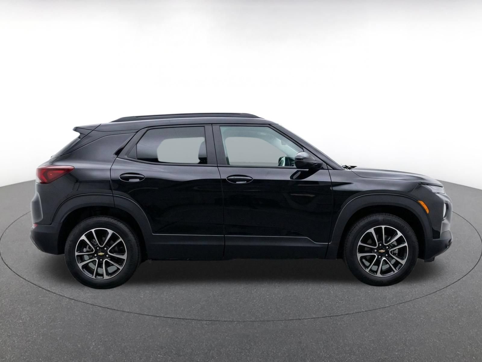 Thumbnail: 2025 Chevrolet TrailBlazer - 13
