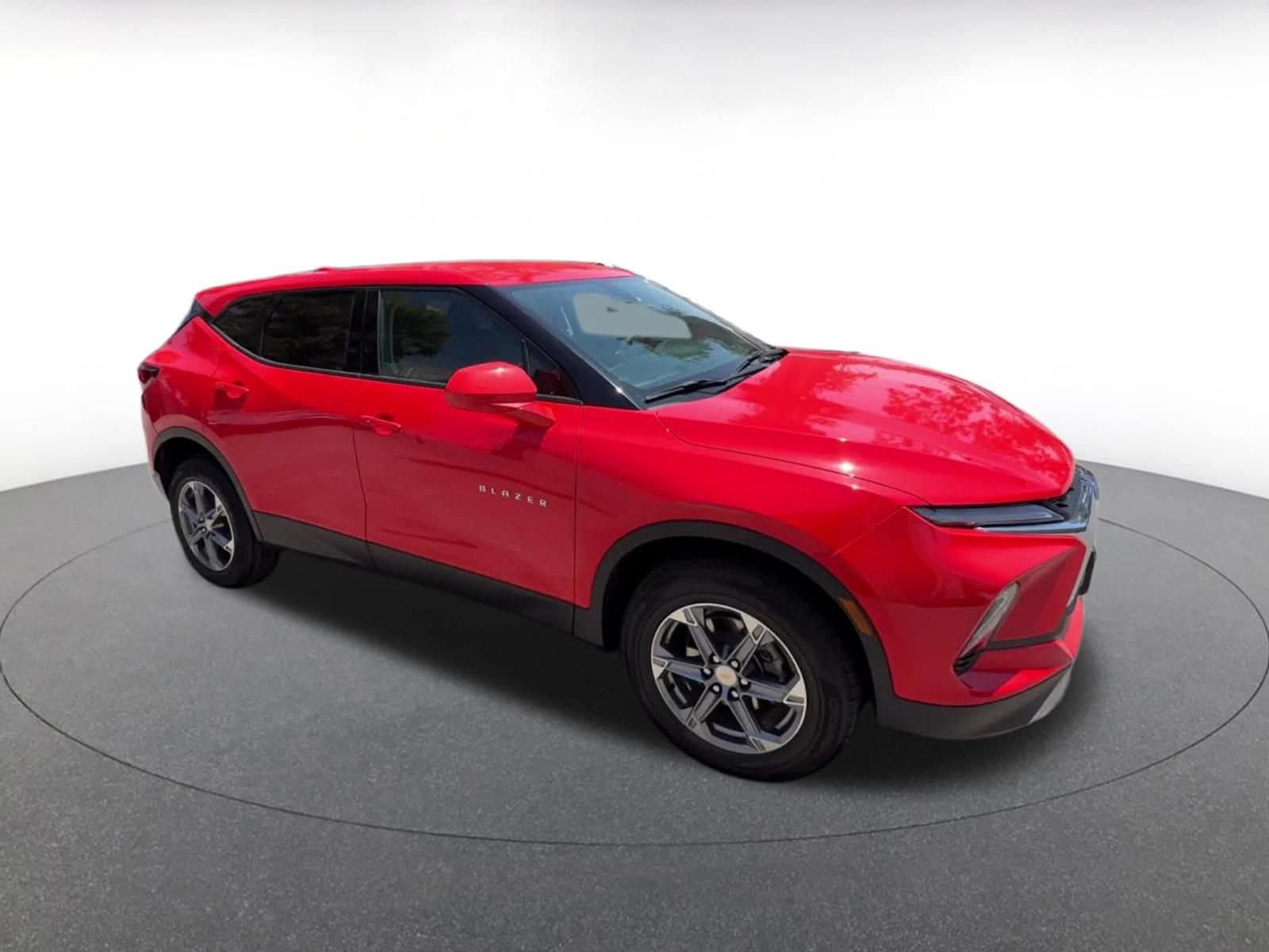 Thumbnail: 2025 Chevrolet Blazer - 2