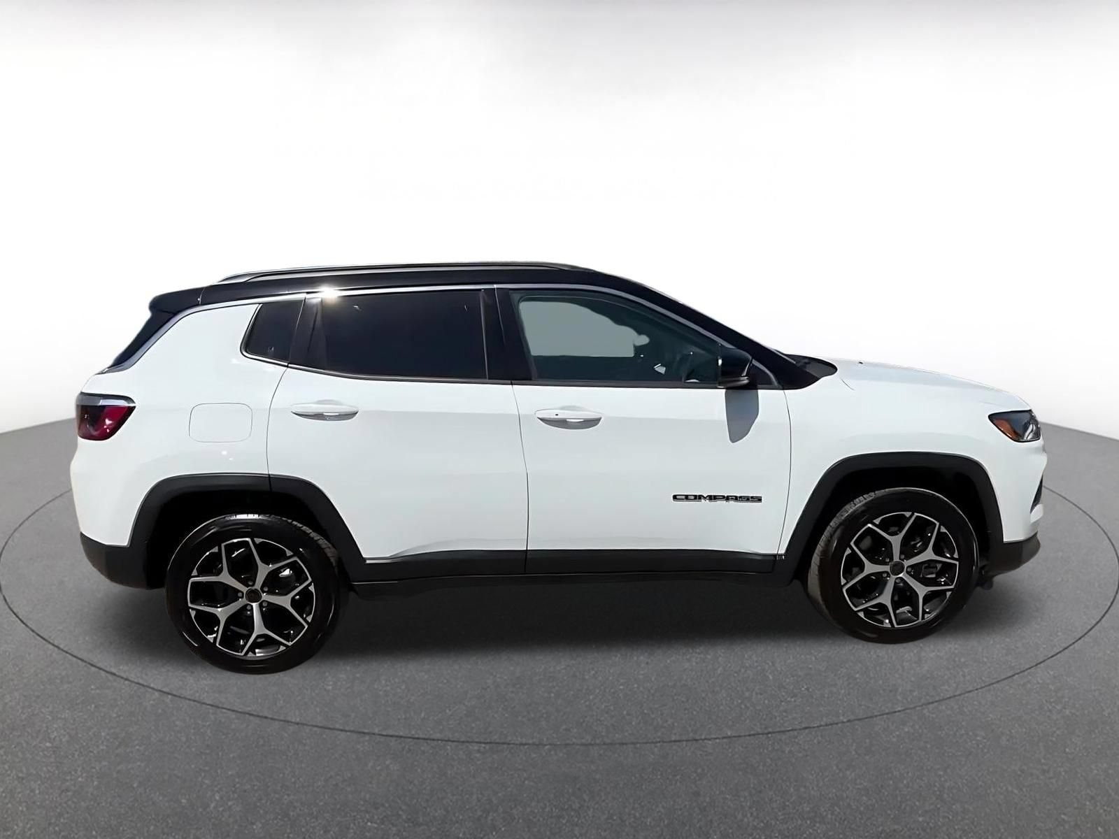 Thumbnail: 2025 Jeep Compass - 13