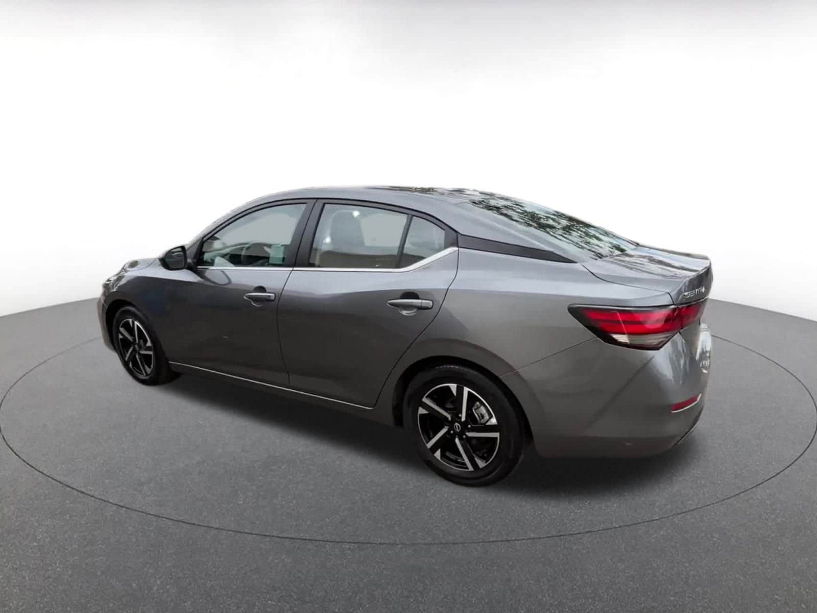 Thumbnail: 2025 Nissan Sentra - 10