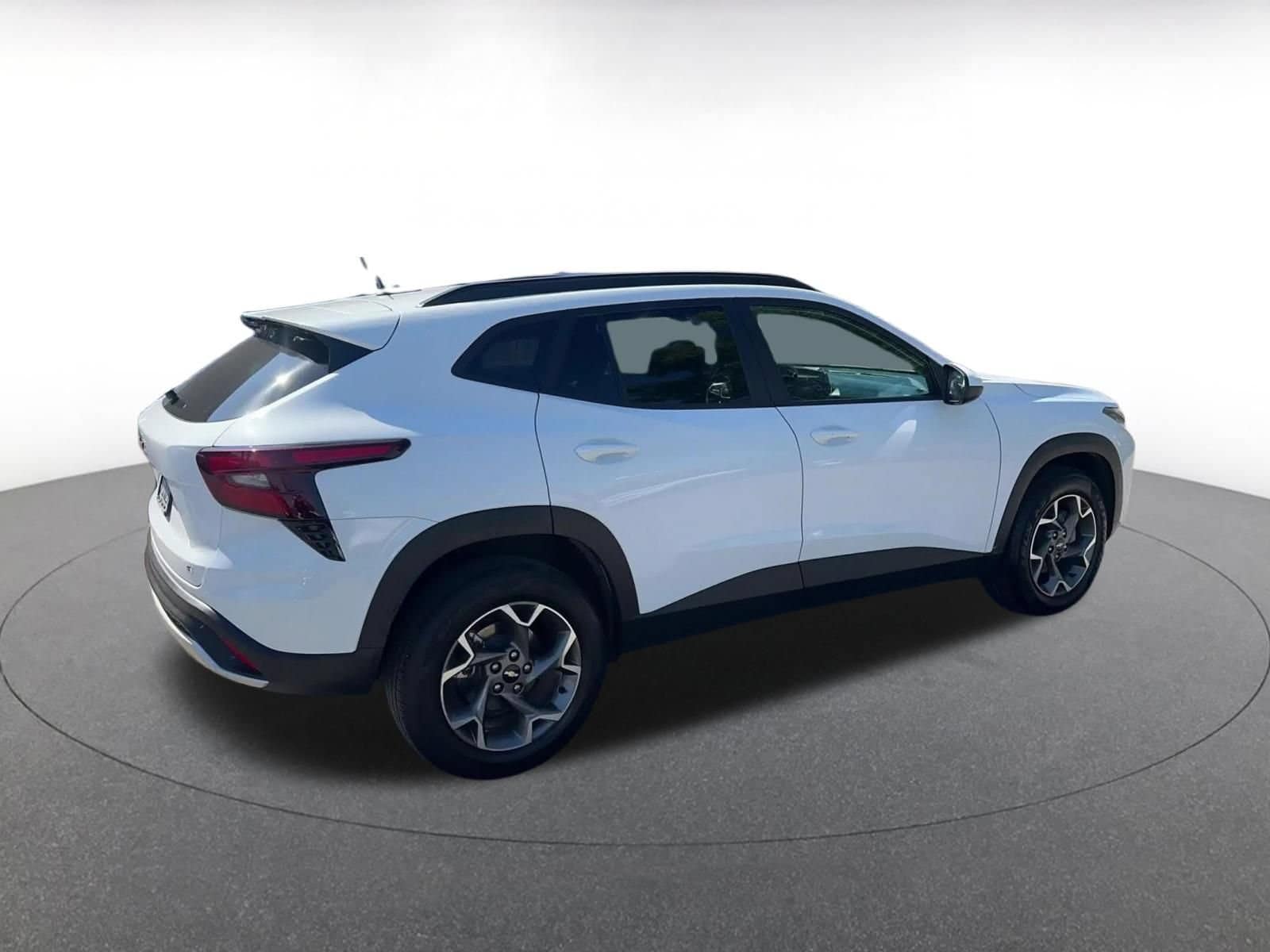 Thumbnail: 2025 Chevrolet Trax - 14