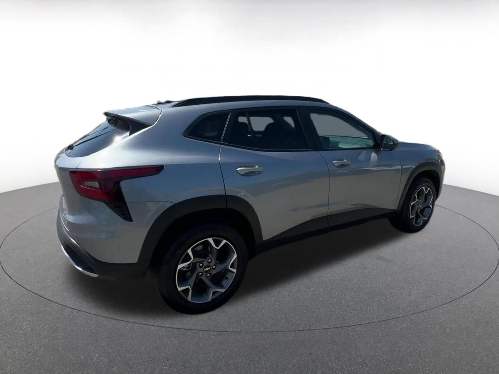 Thumbnail: 2025 Chevrolet Trax - 12