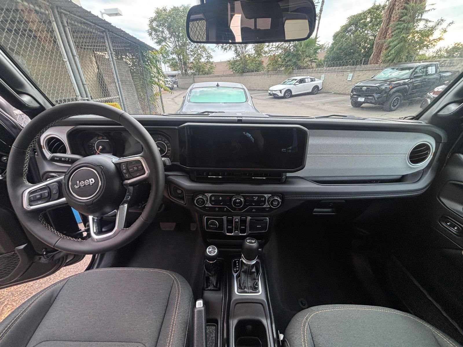 Thumbnail: 2025 Jeep Wrangler - 33