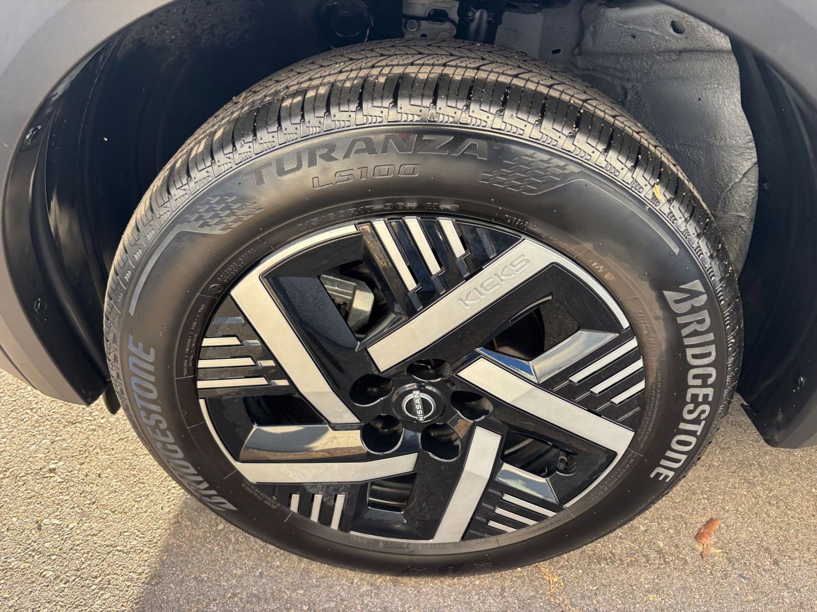 Thumbnail: 2025 Nissan Kicks - 30