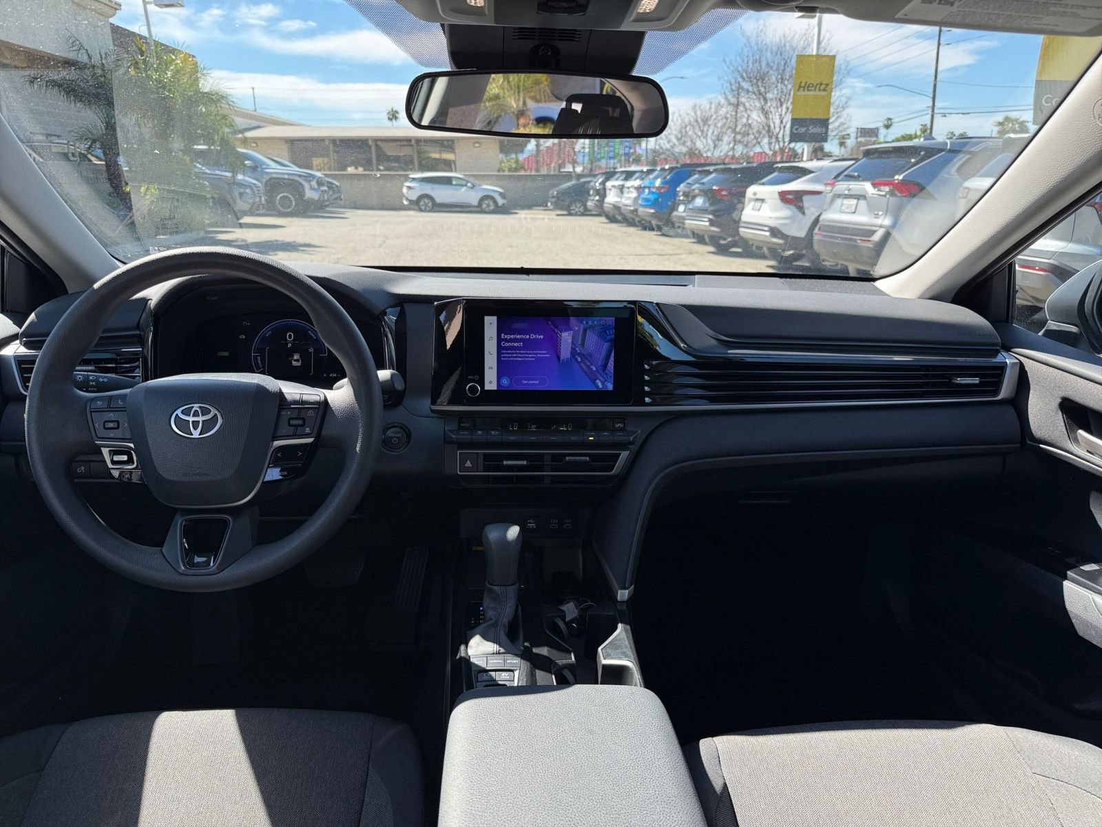 Thumbnail: 2025 Toyota Camry - 32