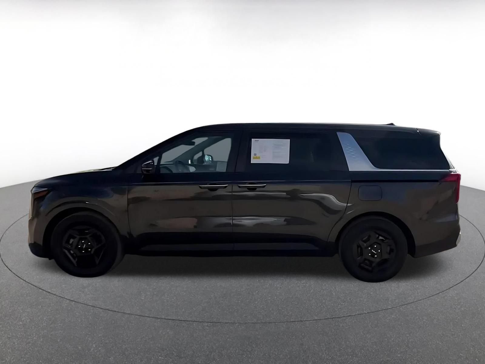 Thumbnail: 2026 Kia Carnival - 9