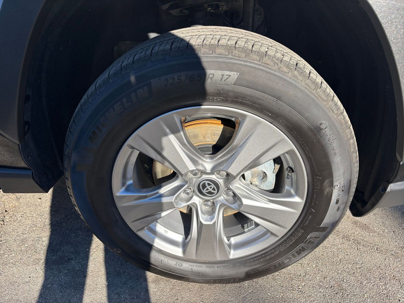 Thumbnail: 2025 Toyota RAV4 - 30