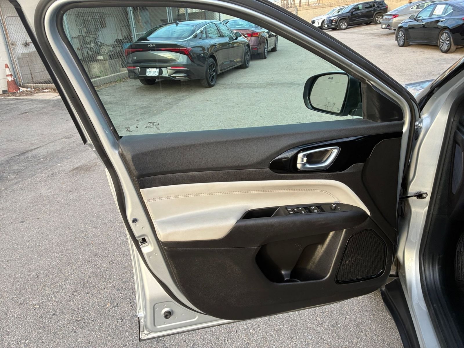 Thumbnail: 2025 Jeep Compass - 18