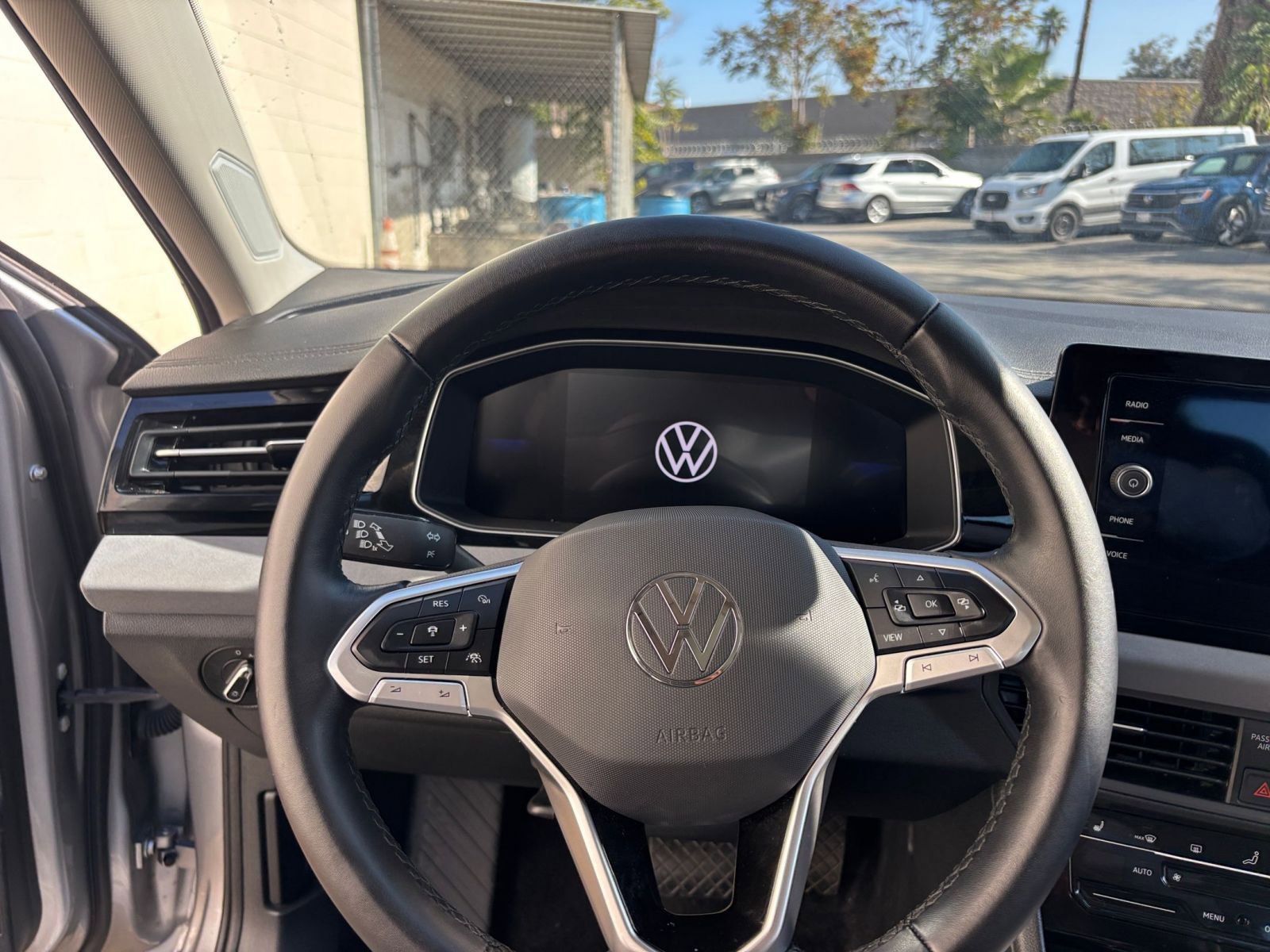 Thumbnail: 2025 Volkswagen Jetta - 34