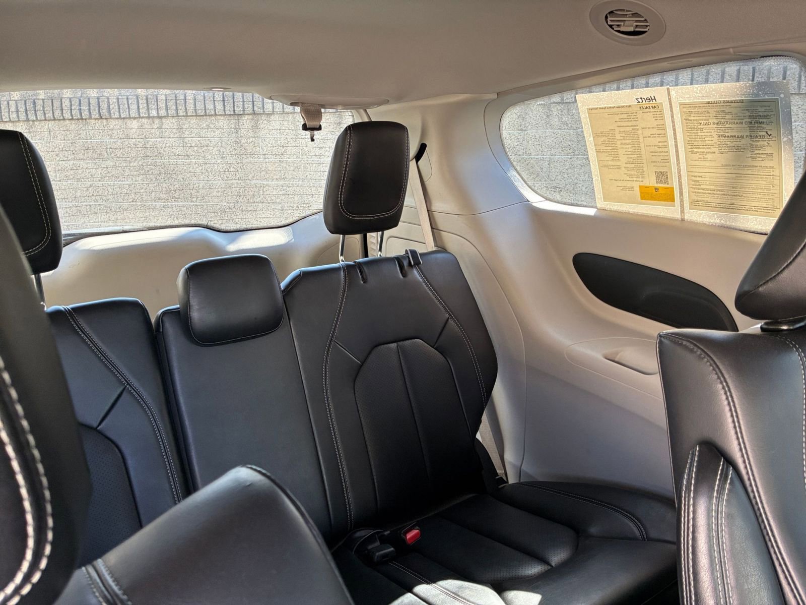 Thumbnail: 2023 Chrysler Pacifica - 31