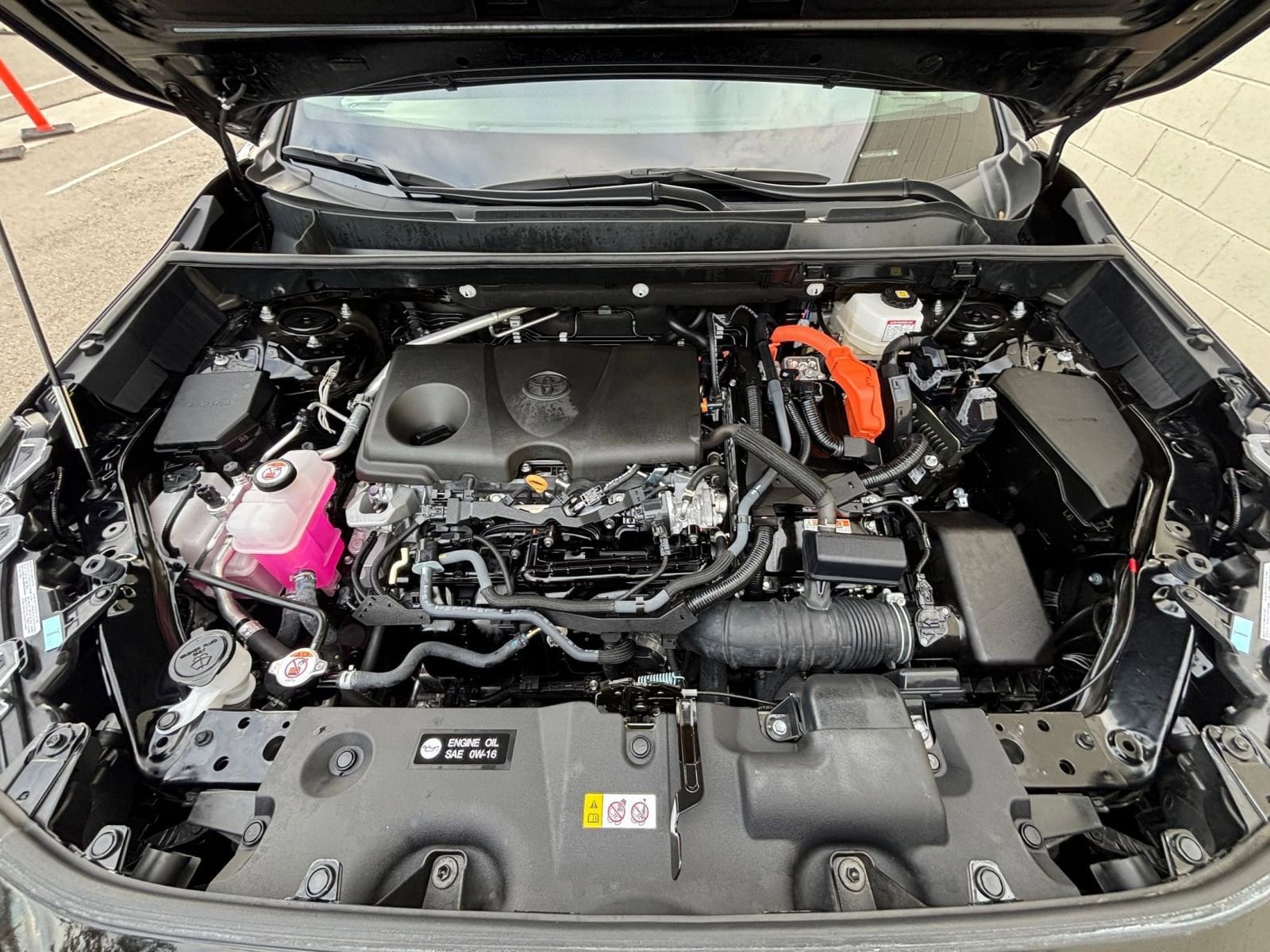 Thumbnail: 2025 Toyota RAV4 - 32